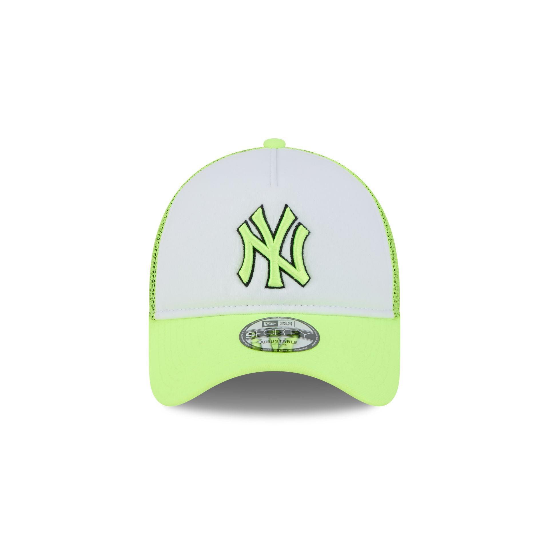 New York Yankees Hi Vis Doodle 9FORTY A-Frame Trucker Hat Male Product Image