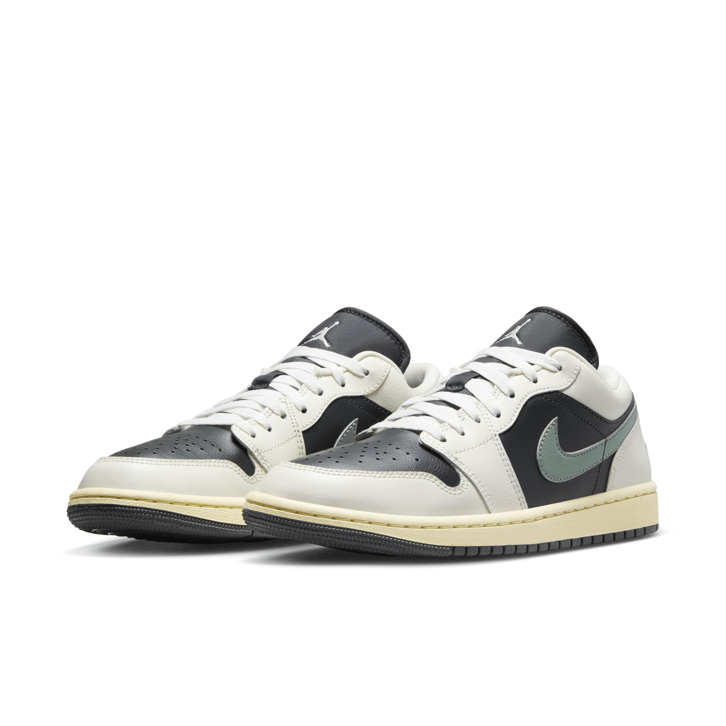 Women's Air Jordan 1 Low Shoes Product Image