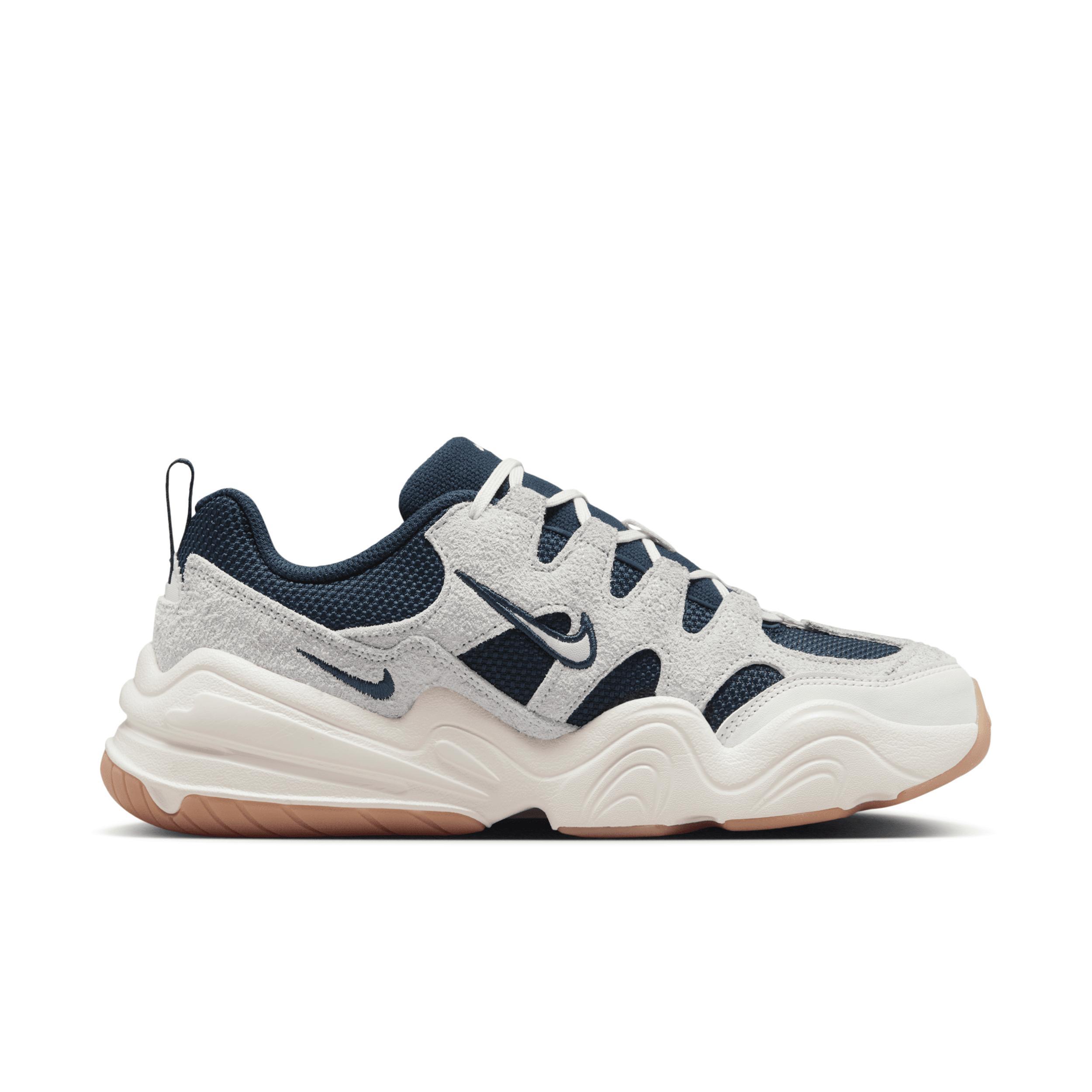 Nike Women's Tech Hera Shoes Product Image