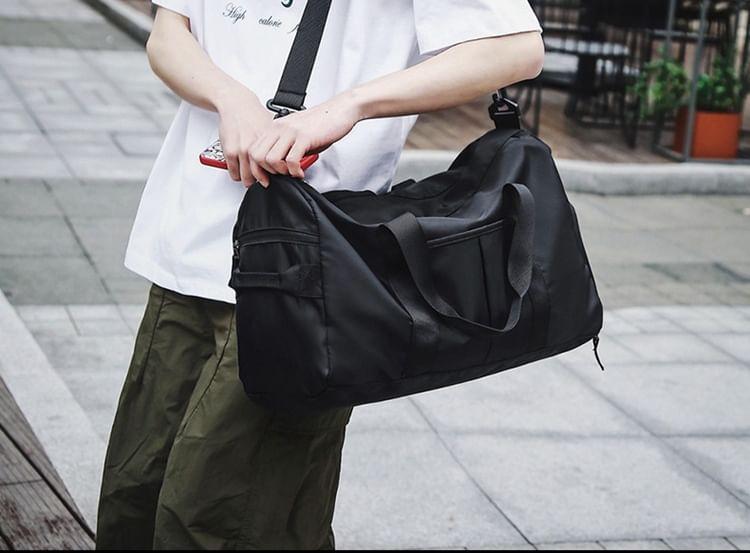 Plain Nylon Duffel Bag Product Image