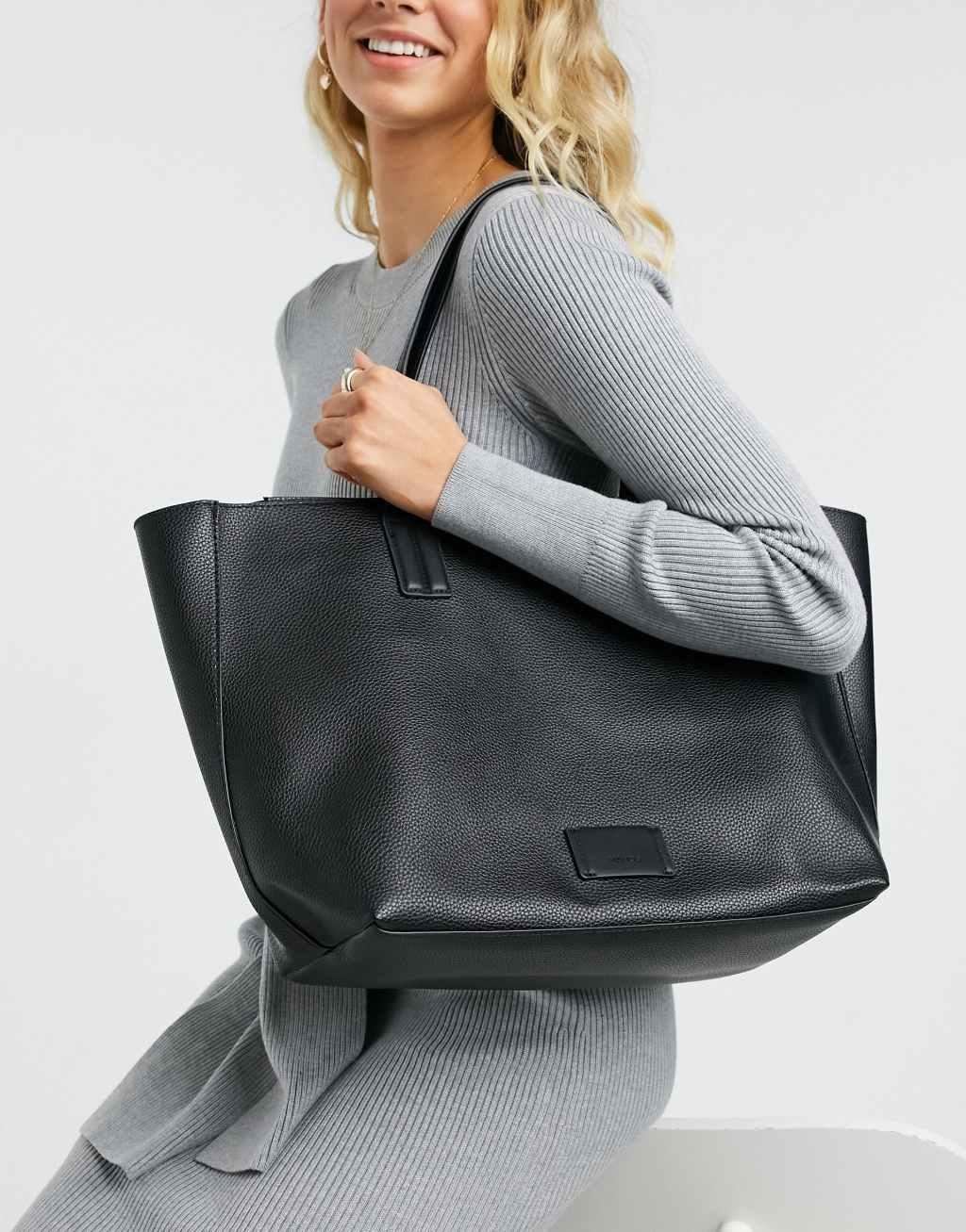 Mango shopper in black Product Image