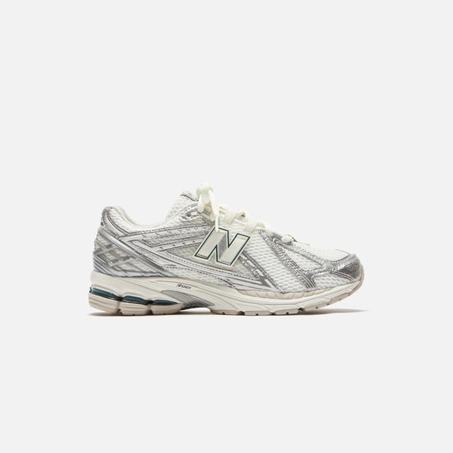 New Balance 1906R - Silver Metallic / Sea Salt Male Product Image