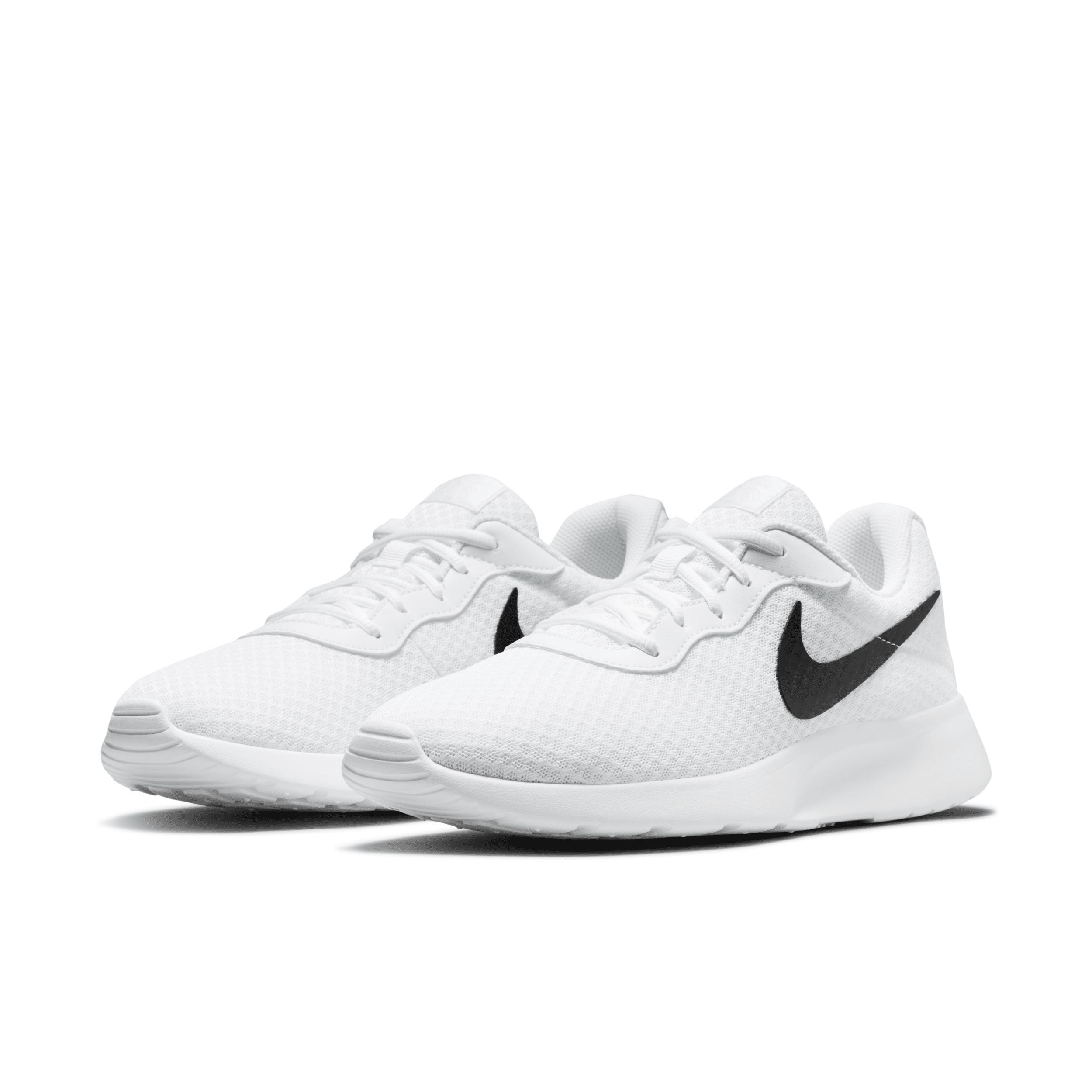 Nike Men's Tanjun Shoes Product Image