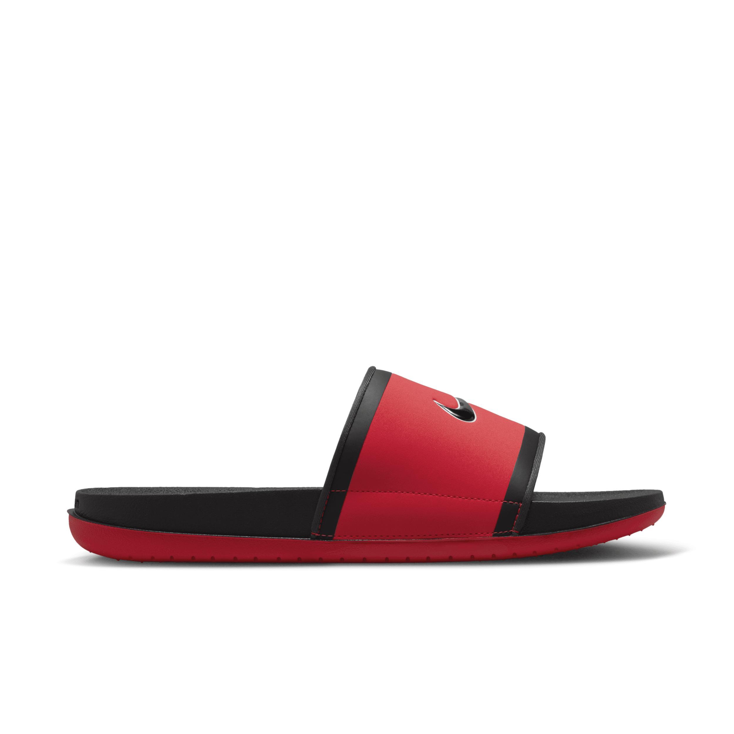 Nike Men's College Offcourt (Georgia) Slides Product Image