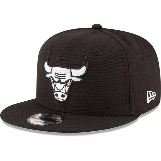 Mens New Era Chicago Bulls & White Logo 9FIFTY Adjustable Snapback Hat Product Image