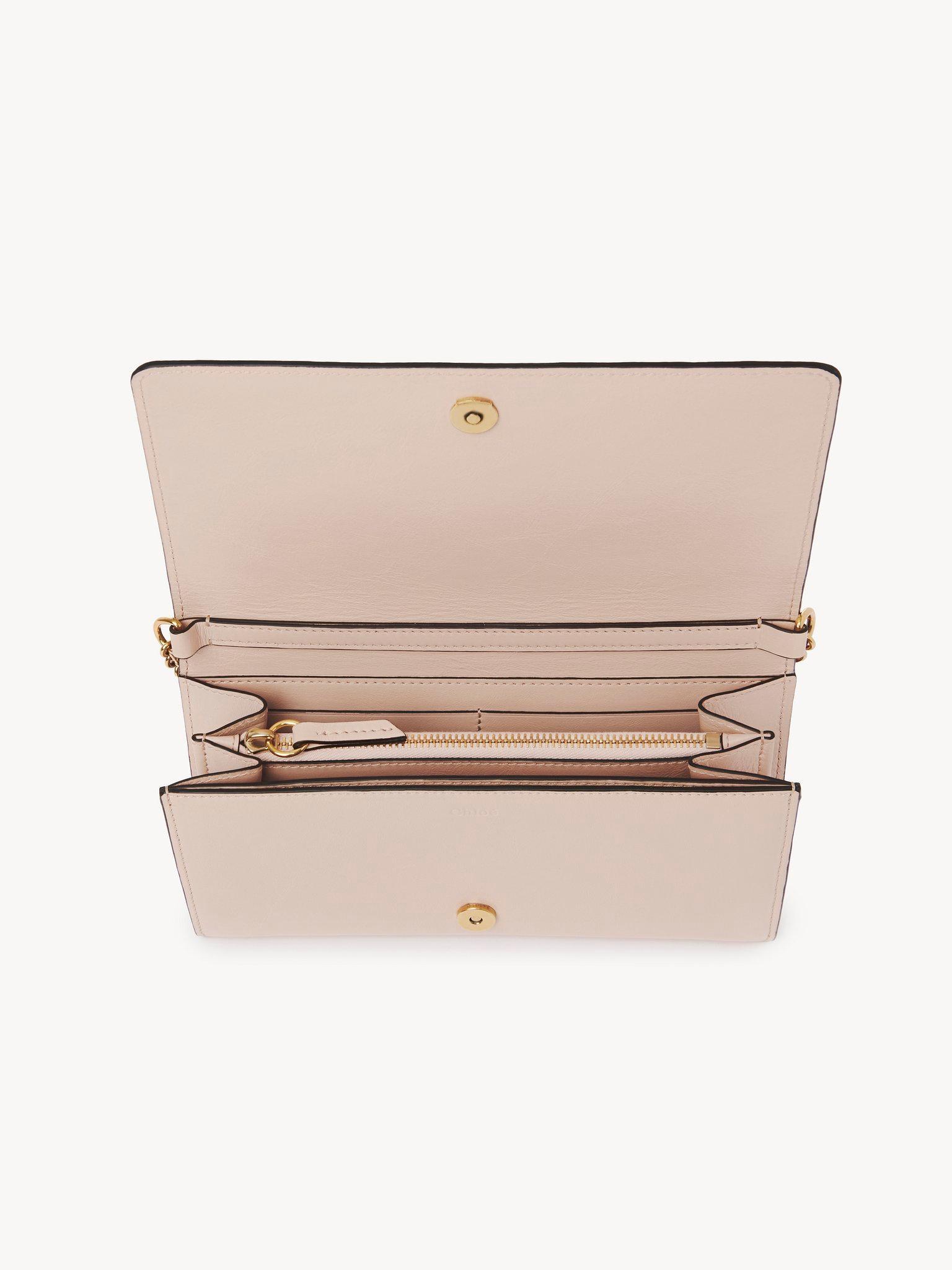 Chloé Iconic flap wallet on chain in shiny leather Product Image