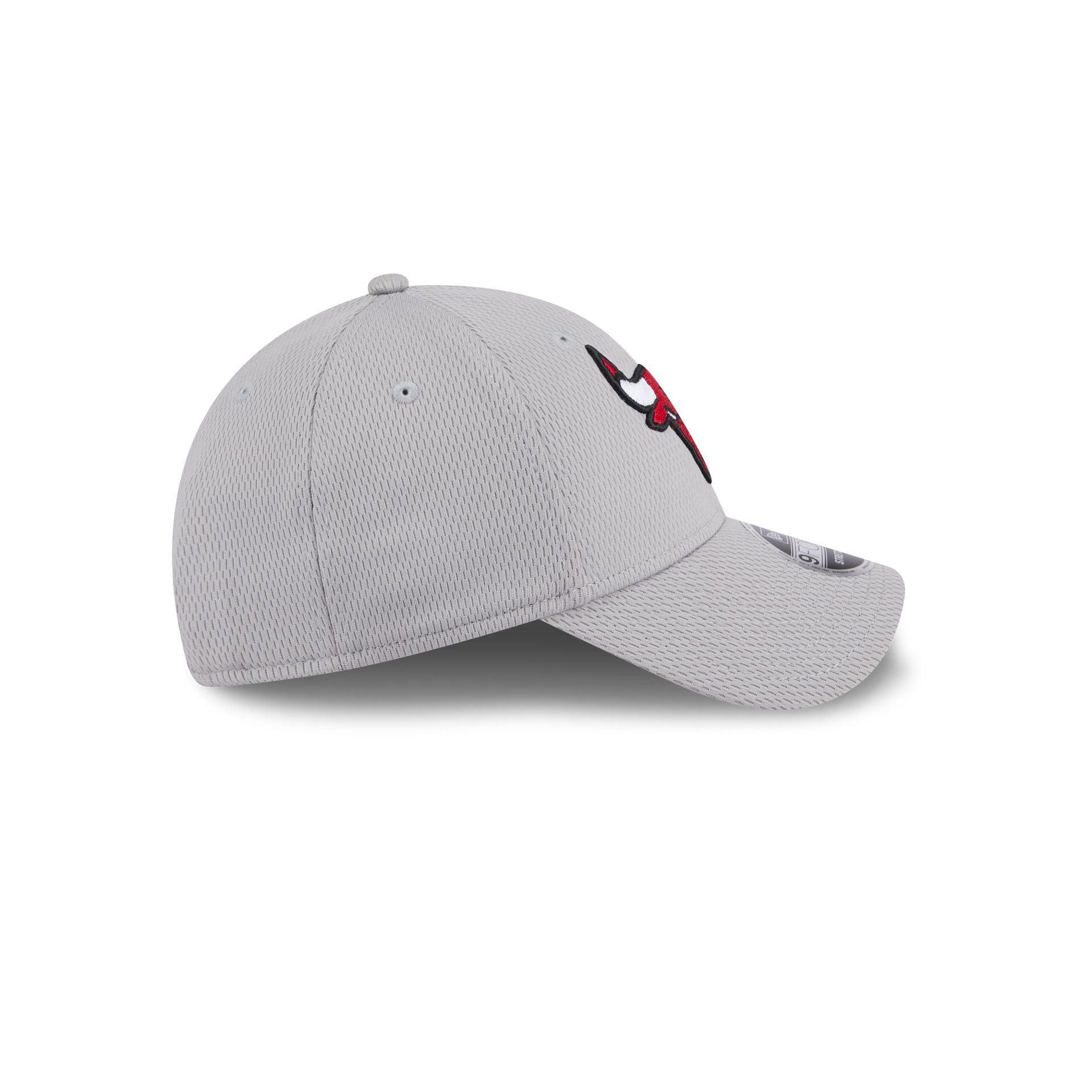 Chicago Bulls Gray 9FORTY Stretch-Snap Hat Male Product Image