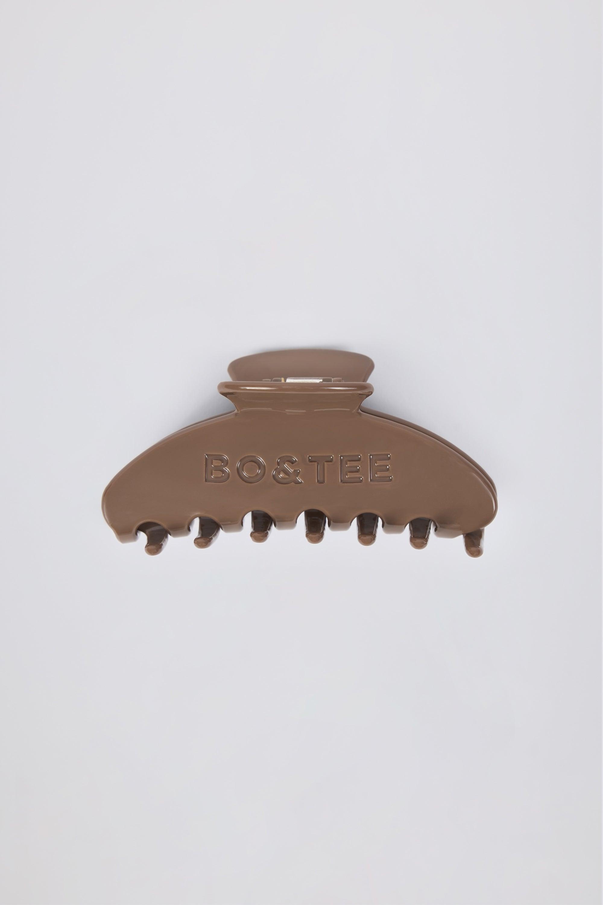 Medium Claw Clip in Taupe Brown Product Image