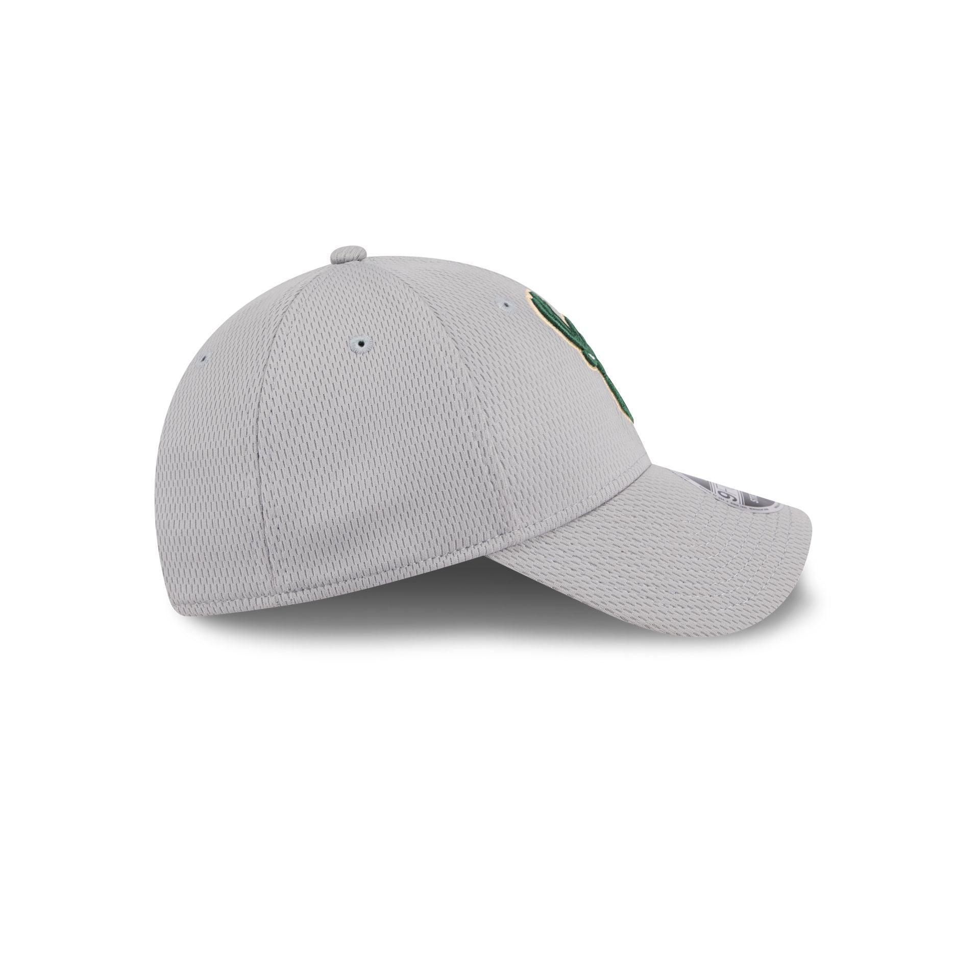 Milwaukee Bucks Gray 9FORTY Stretch-Snap Hat Male Product Image