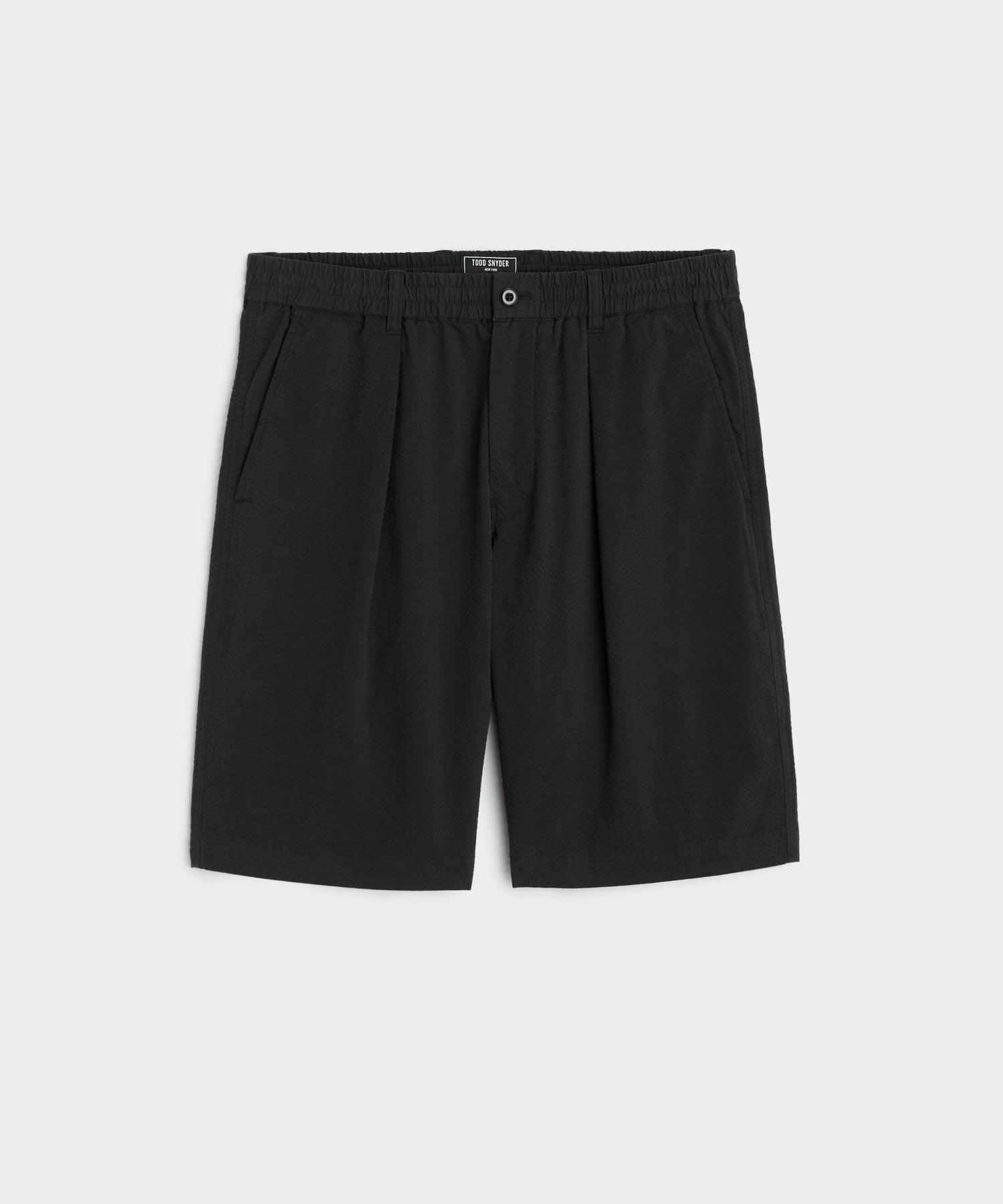 10" Relaxed Seersucker Bermuda Short in Black Product Image