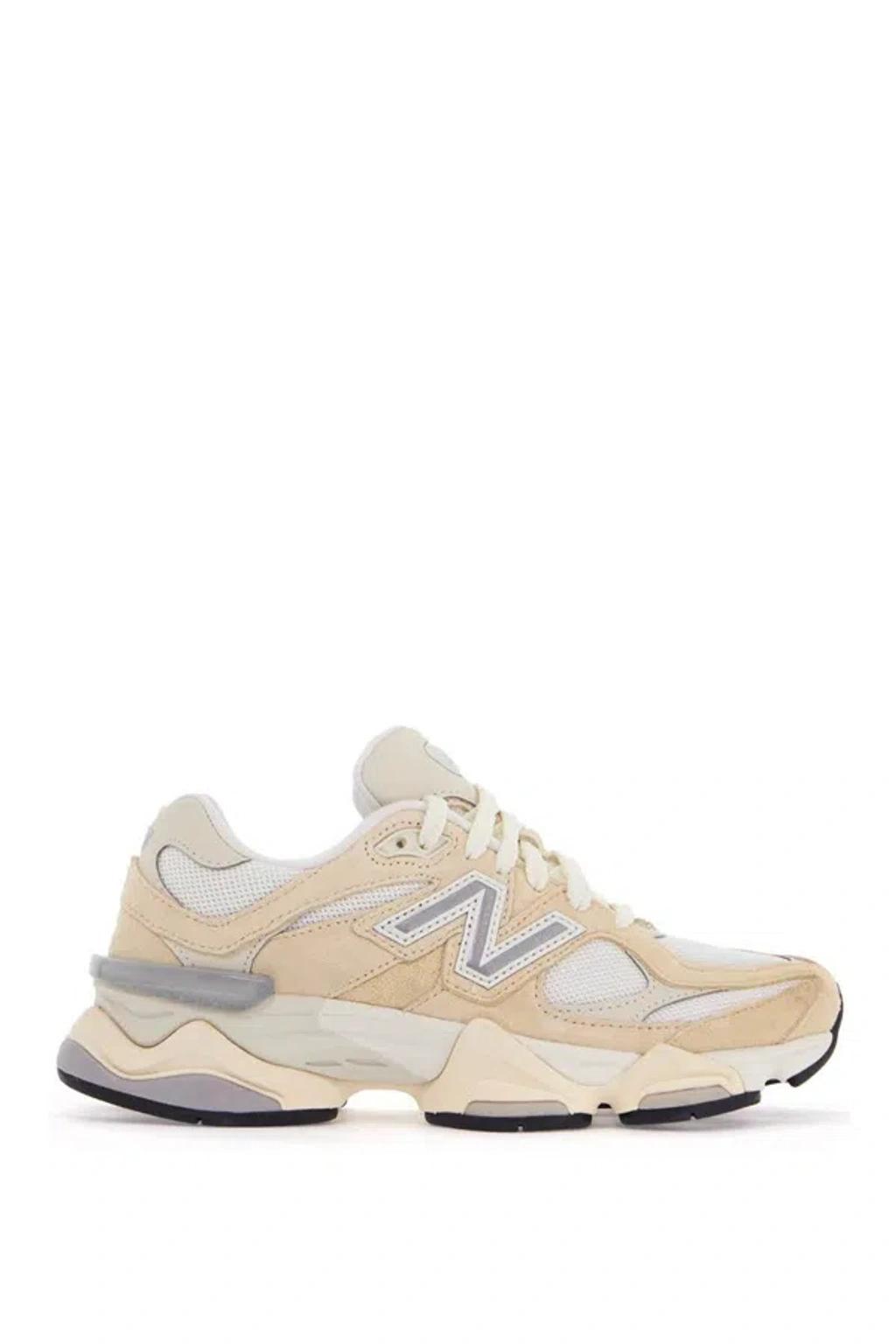 NEW BALANCE Sneakers In White product image