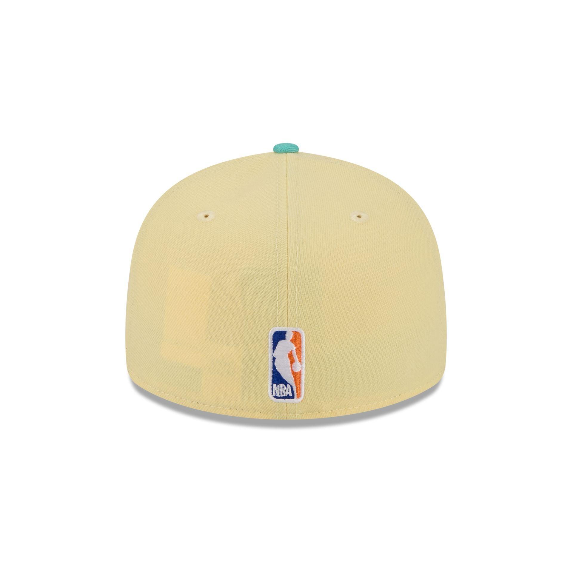 New York Knicks Soft Yellow Low Profile 59FIFTY Fitted Hat Male Product Image