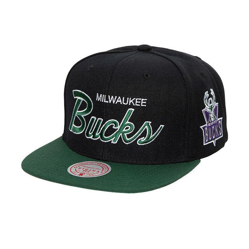 Mens Mitchell & Ness Milwaukee Bucks Hardwood Classics MVP Team Script 2.0 Snapback Hat Product Image