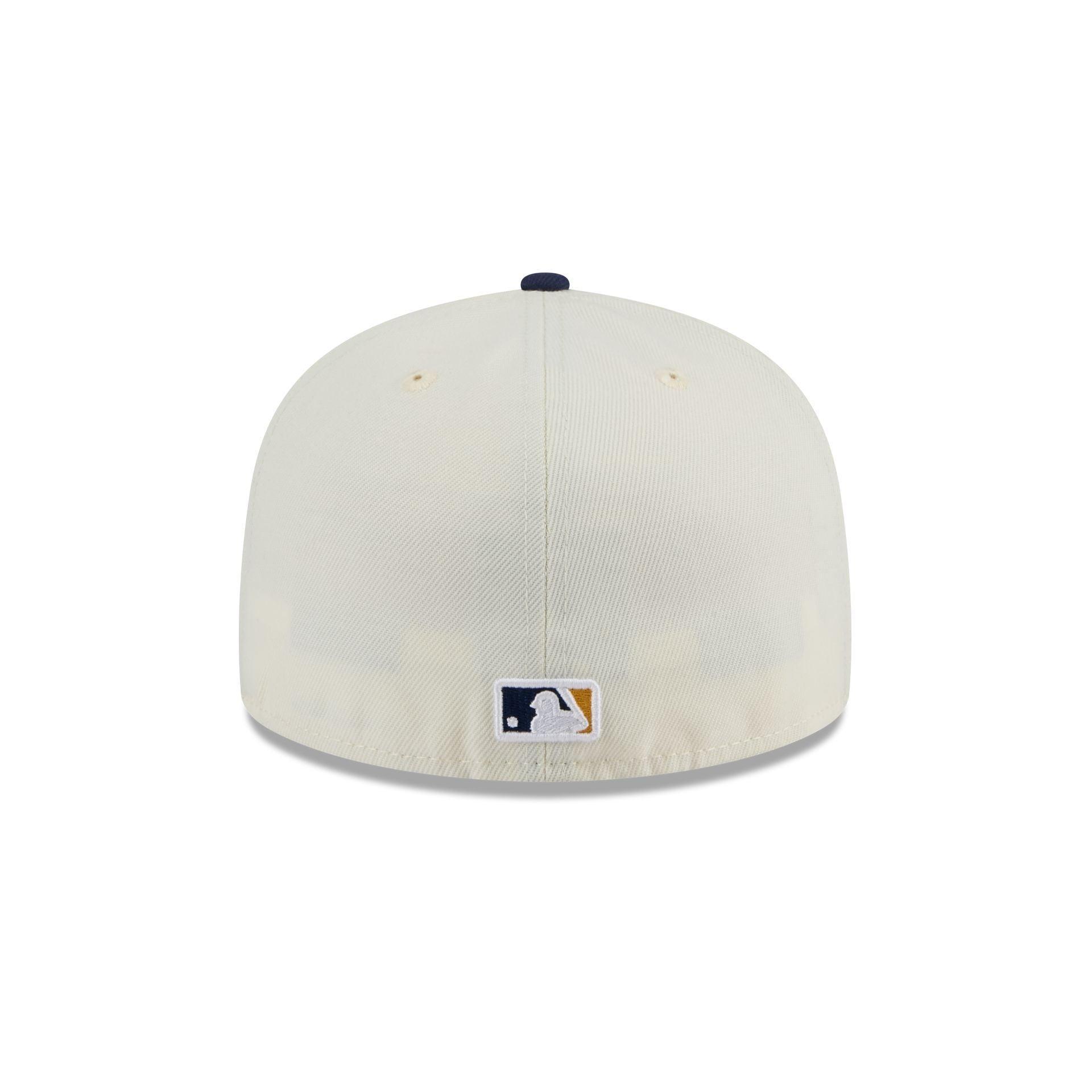 Milwaukee Brewers Chrome 59FIFTY Fitted Hat Male Product Image