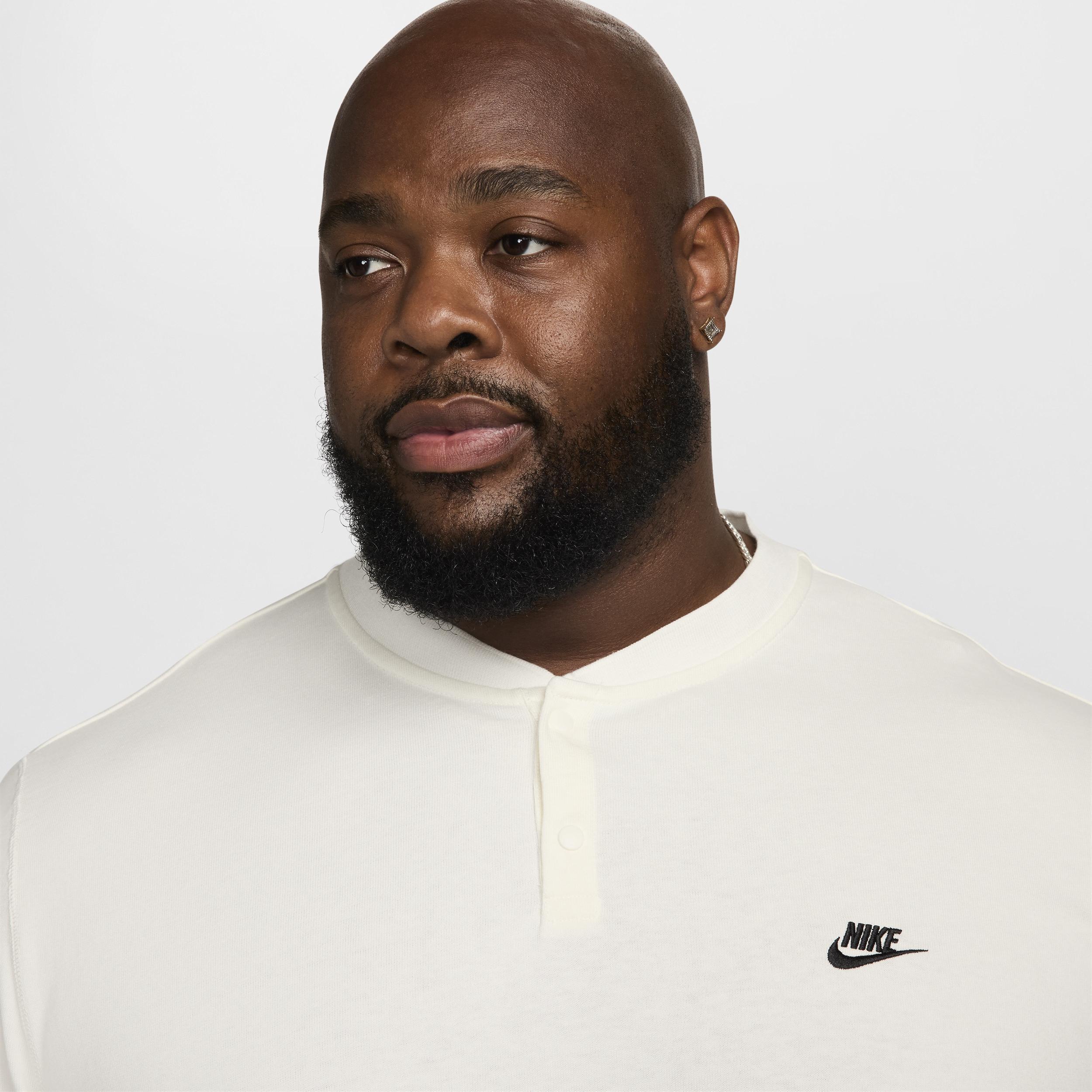 Nike Men's Club Long-Sleeve Henley Product Image