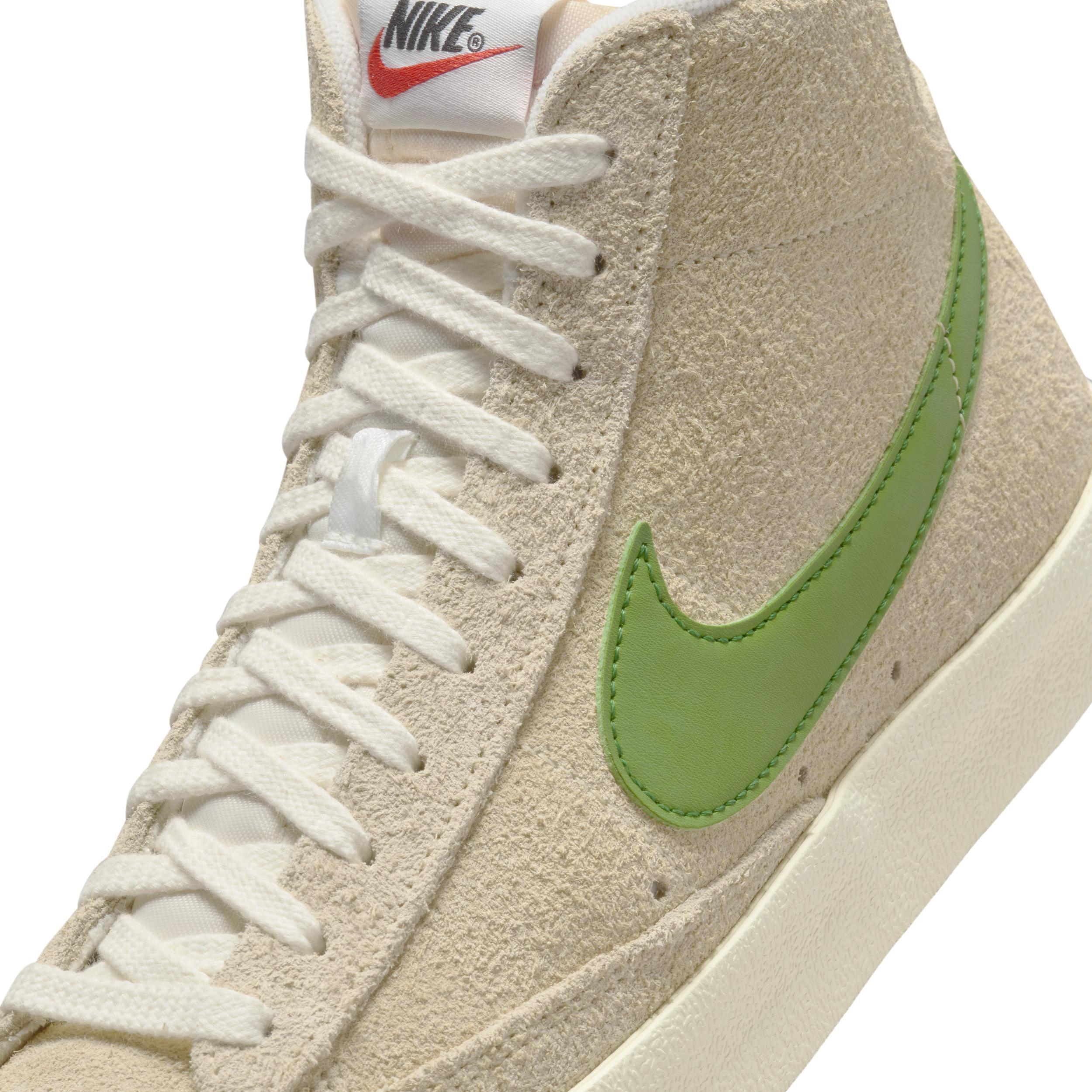 Nike Women's Blazer Mid '77 Vintage Shoes Product Image