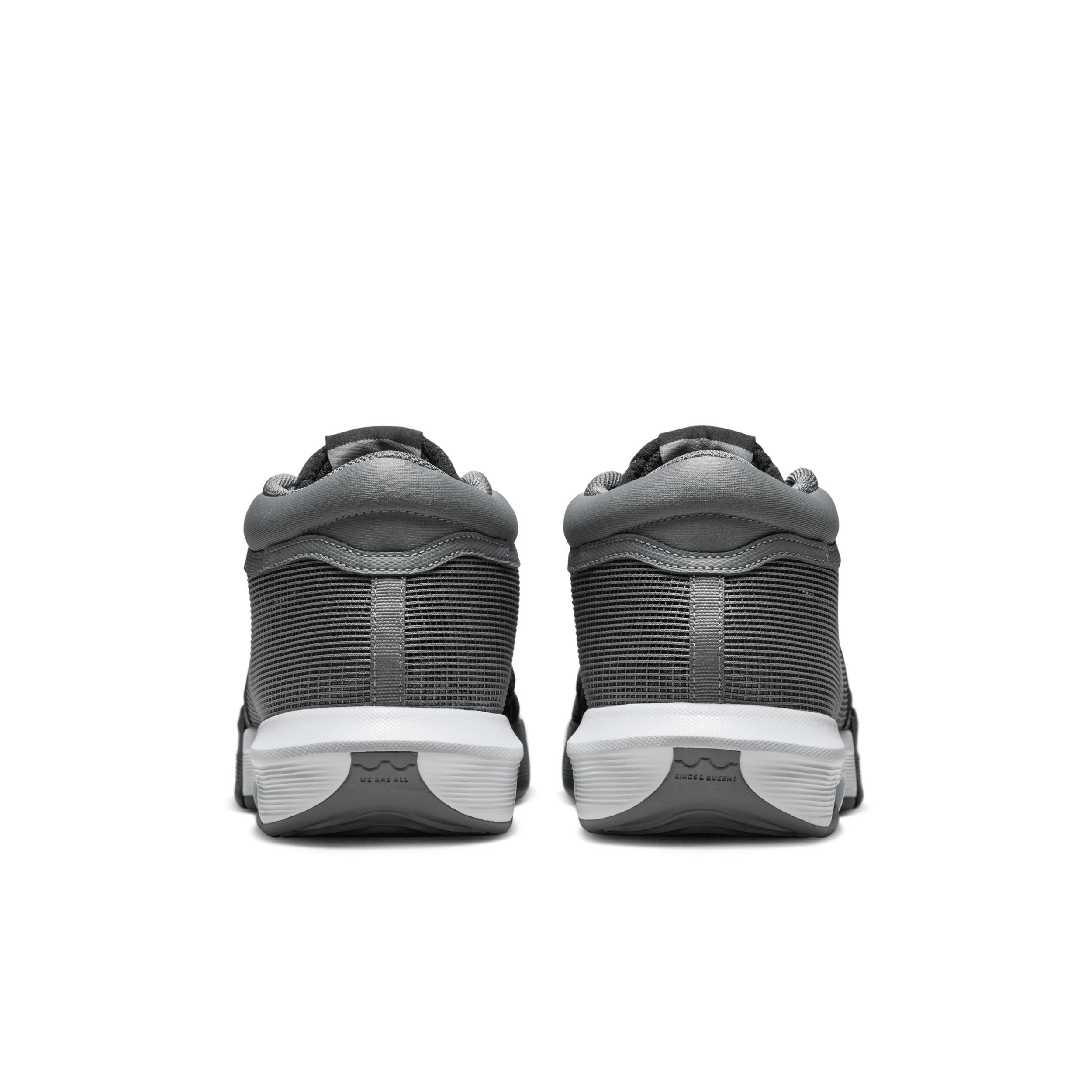 Nike Men's LeBron Witness 8 Basketball Shoes Product Image