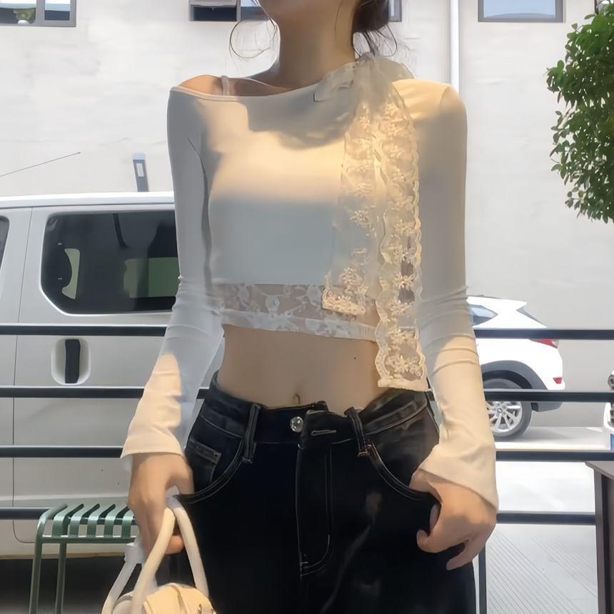 Long-Sleeve Asymmetrical Neck Cold-Shoulder Plain Lace Panel Crop Slim Fit Tee Product Image