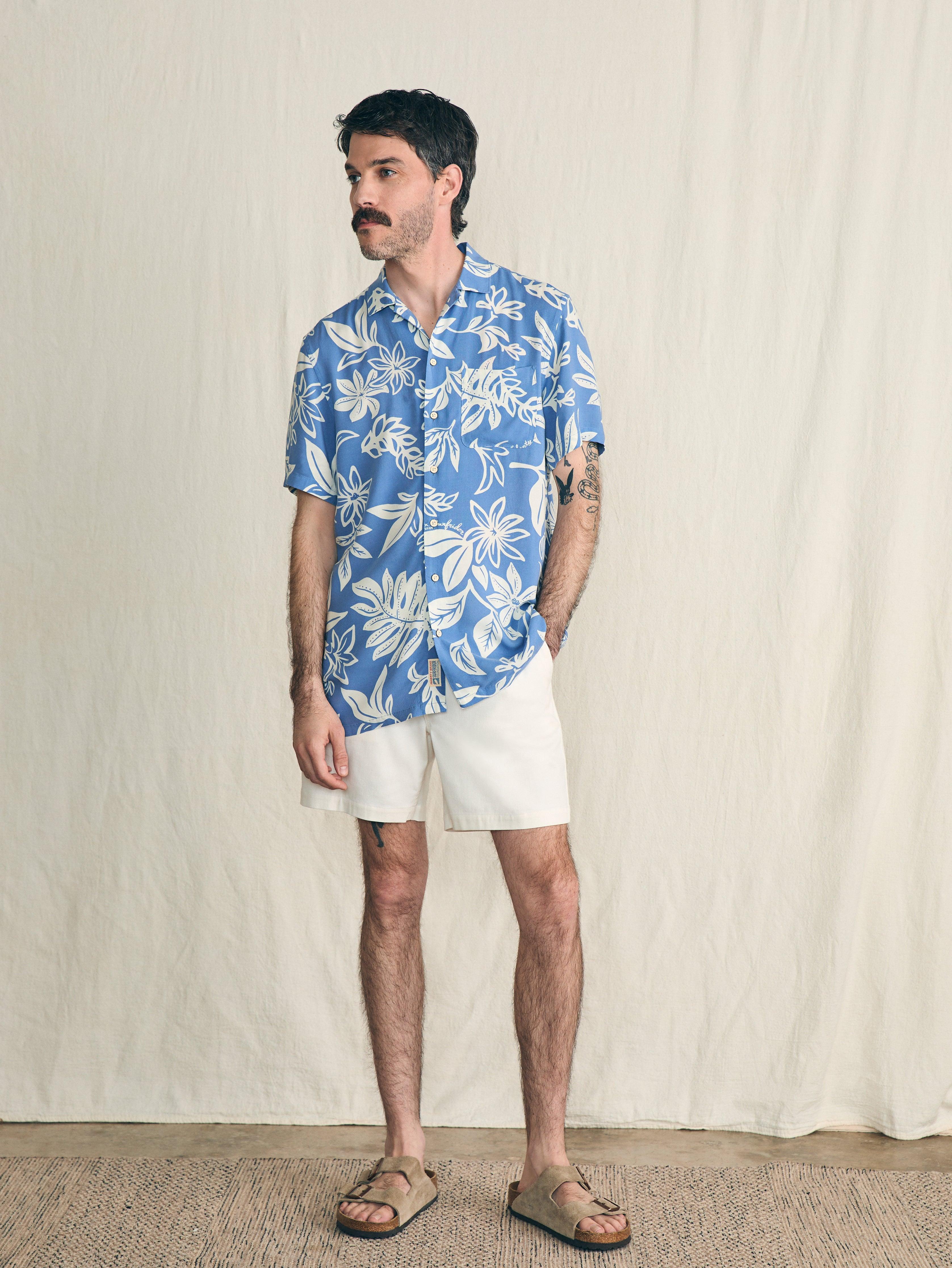 Short-Sleeve Surfrider Rayon Camp Shirt - Sky Floral Male Product Image