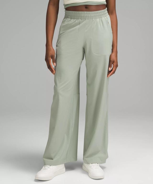 Swift Mid-Rise Wide-Leg Pant Product Image