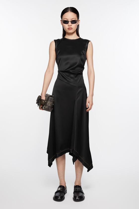 Satin sleeveless dress Product Image