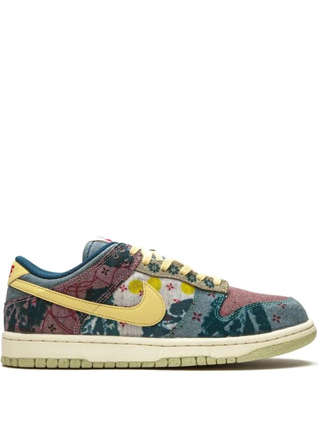 Dunk Low Sp "community Garden" Sneakers In Blue Product Image