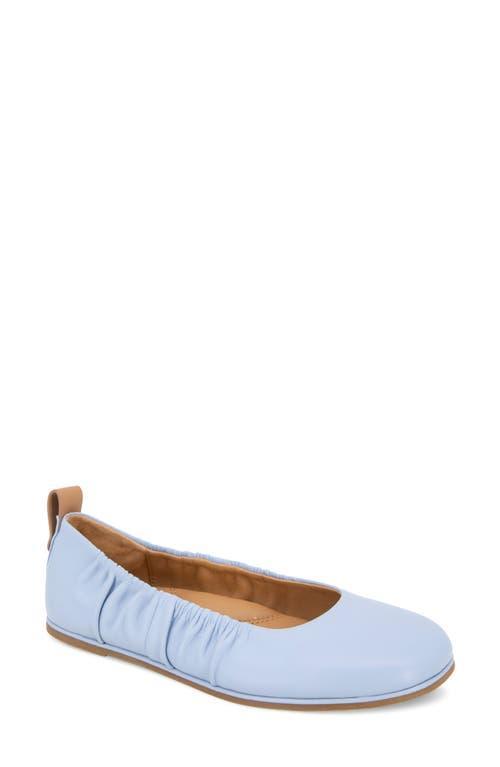 Gentle Souls by Kenneth Cole Womens Mavis Slip On Ballet Flats Product Image