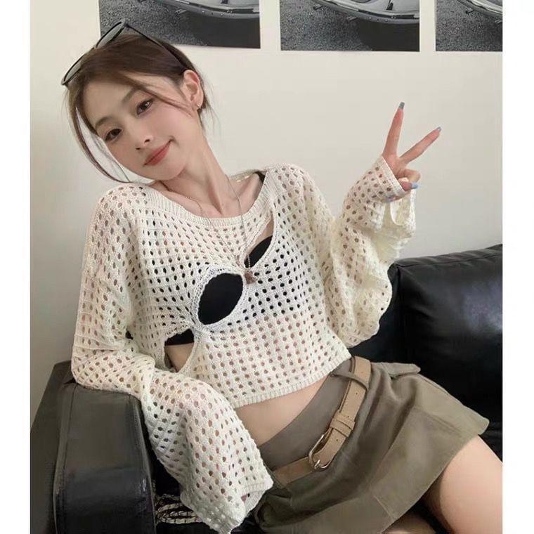 Long-Sleeve Round Neck Plain Cutout Knit Crop Top / Plain Camisole Top Product Image