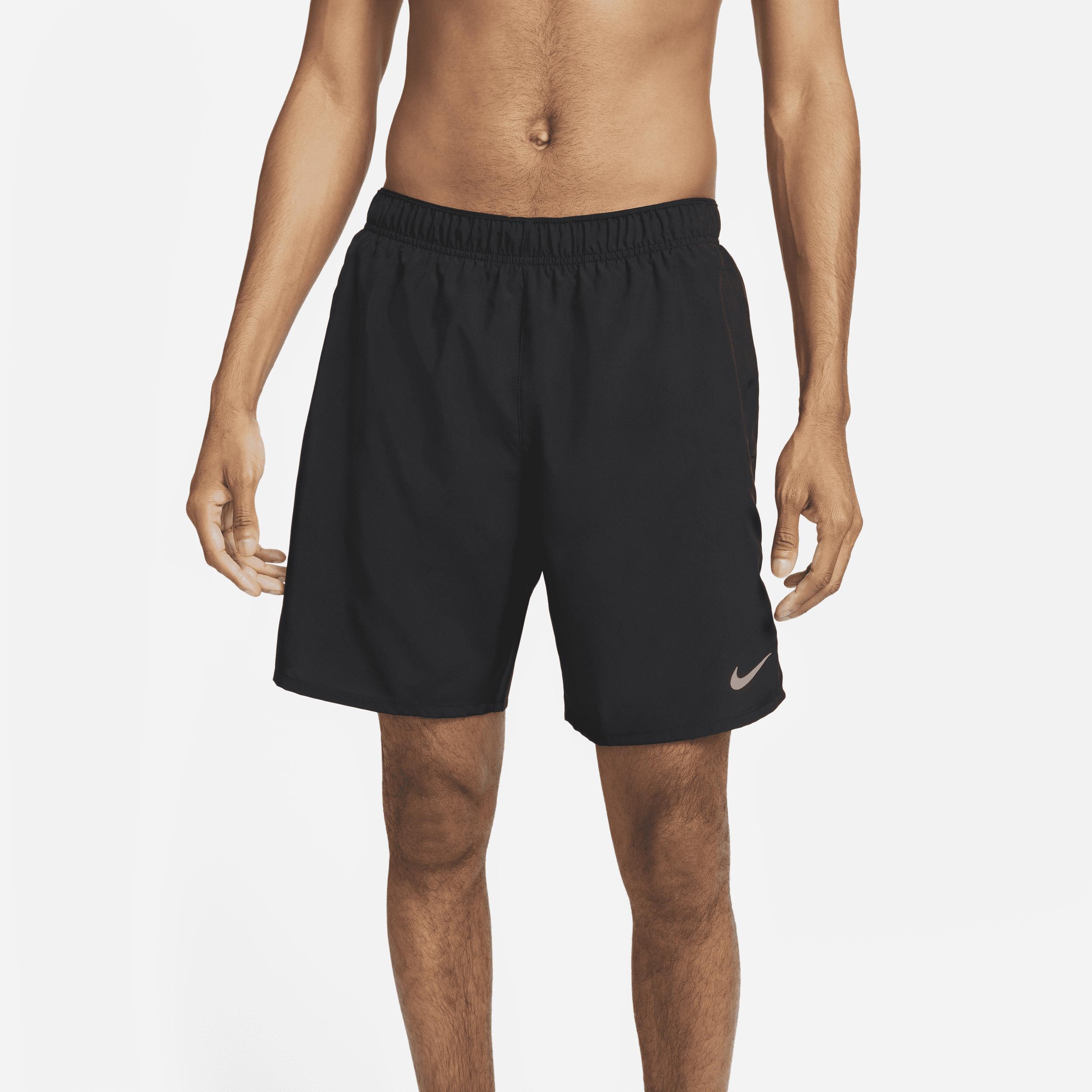 Nike Men's Challenger Dri-FIT 7" 2-in-1 Running Shorts Product Image