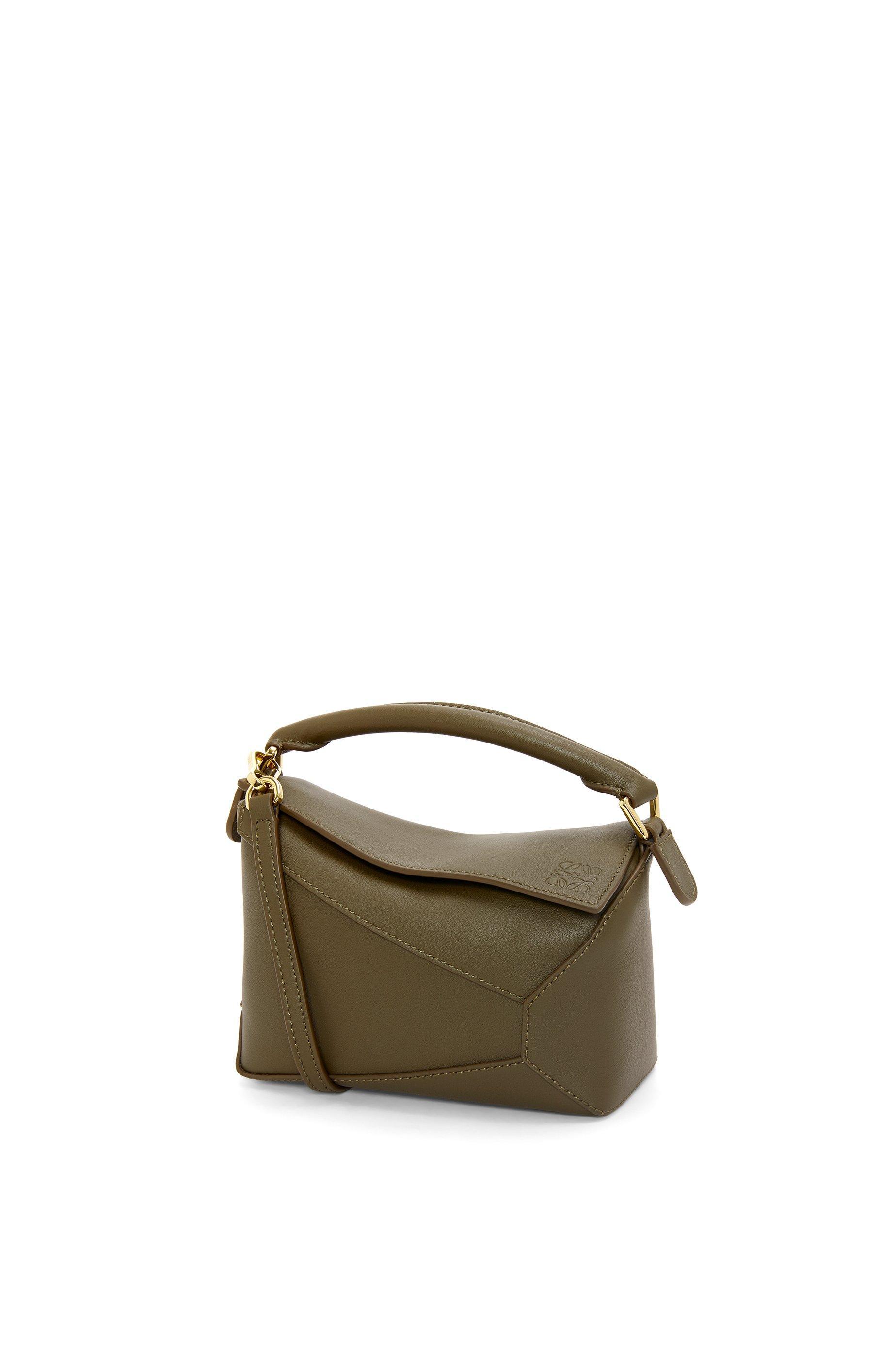 Mini Puzzle bag in classic calfskin Product Image