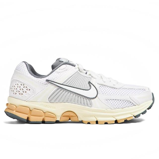 Women's Zoom Vomero 5 - Summit White/Summit White/Pure Platinum Female Product Image