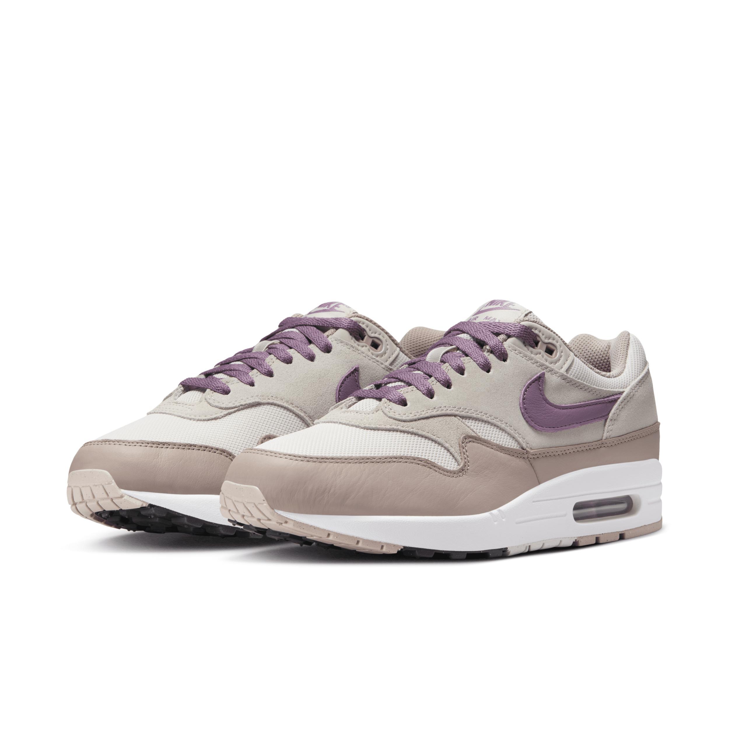 Nike Men's Air Max 1 SC Shoes Product Image