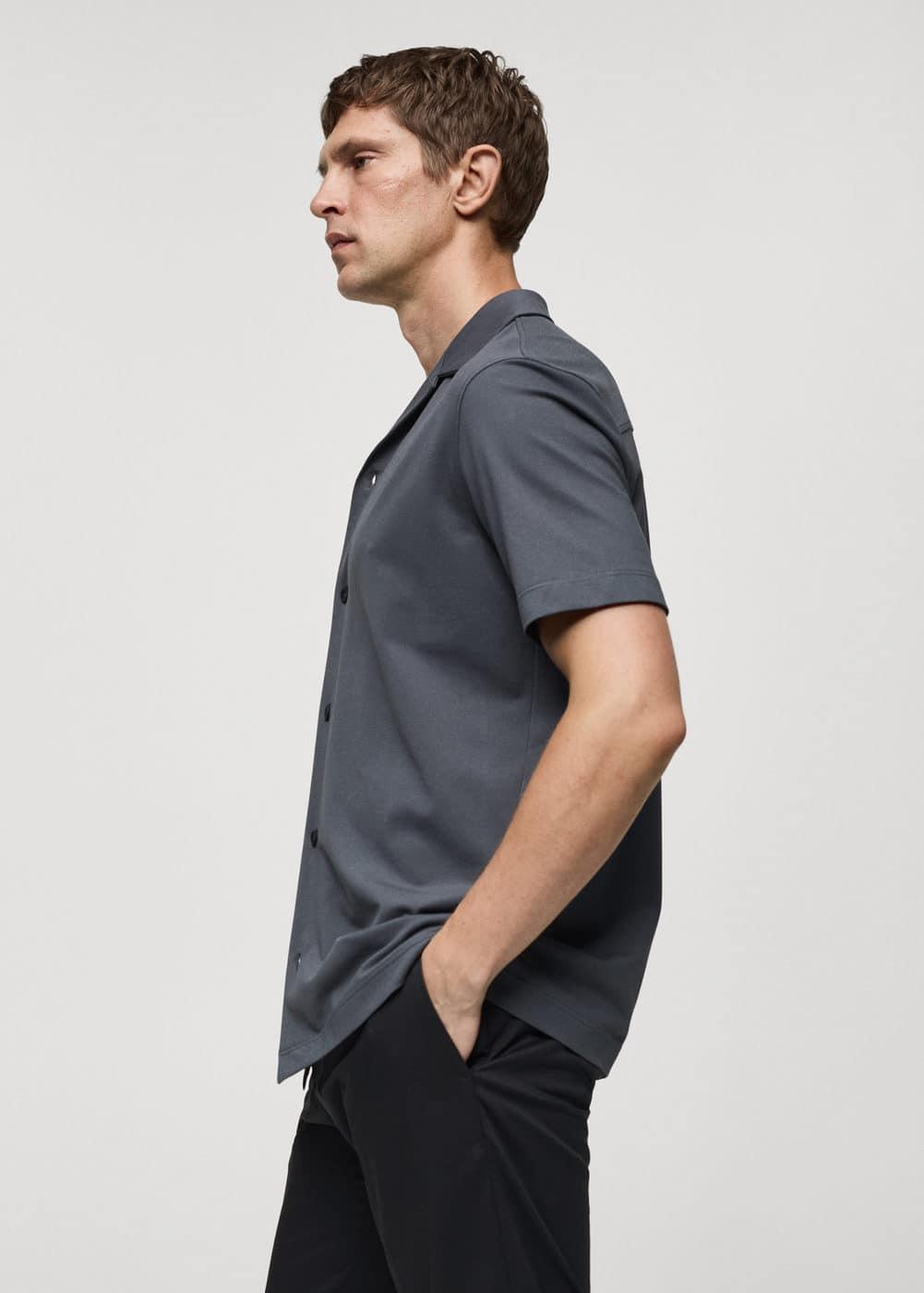 Short sleeved cotton shirt - Men | MANGO USA Product Image