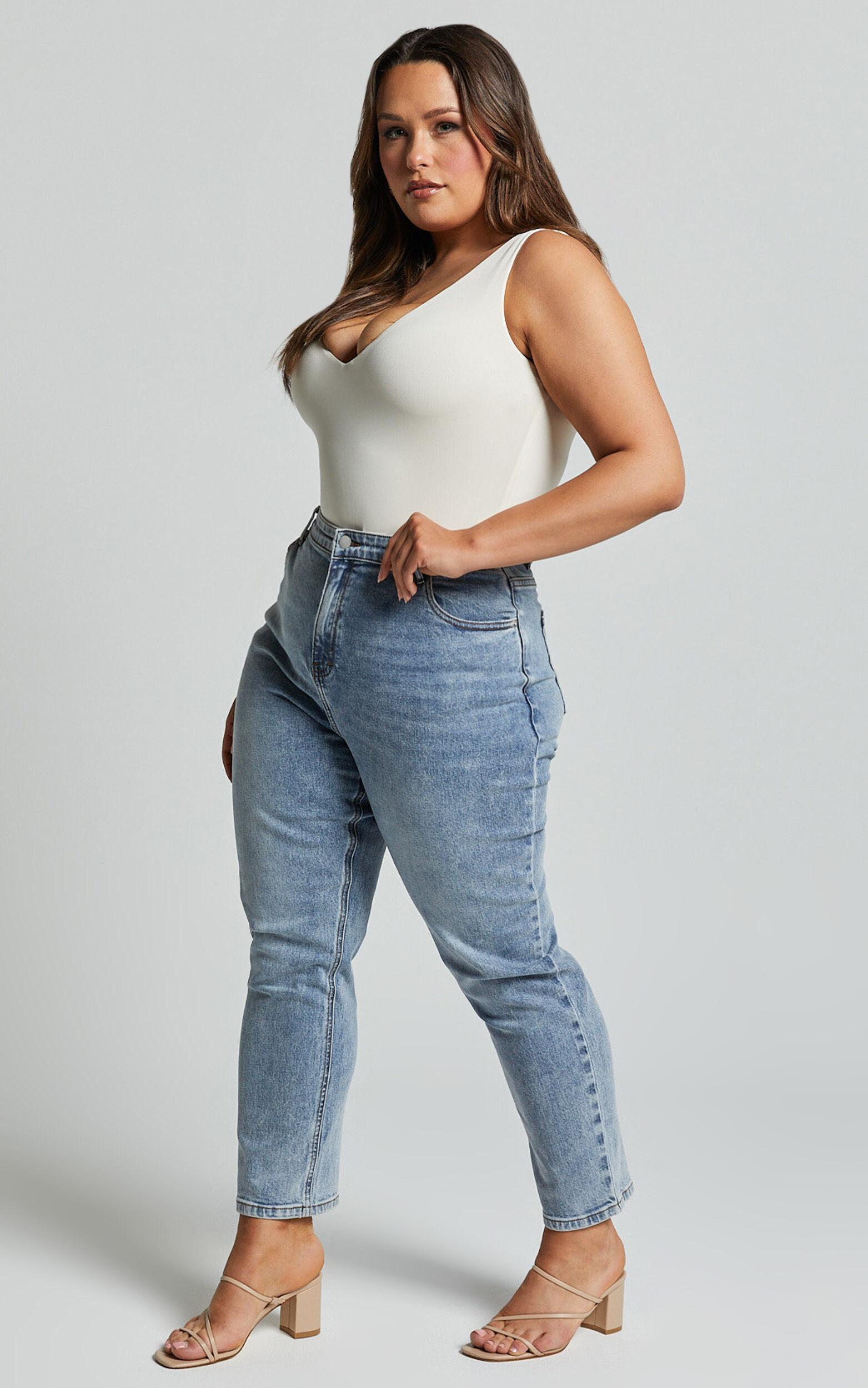 Lucilla Jeans - High Waisted Contour Fitted Denim Jeans in Mid Blue Wash Product Image