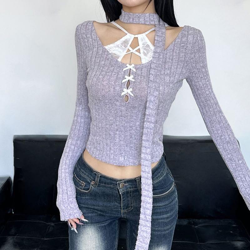 Long Sleeve V-Neck Hollow Out Lace Trim Crop Top Product Image