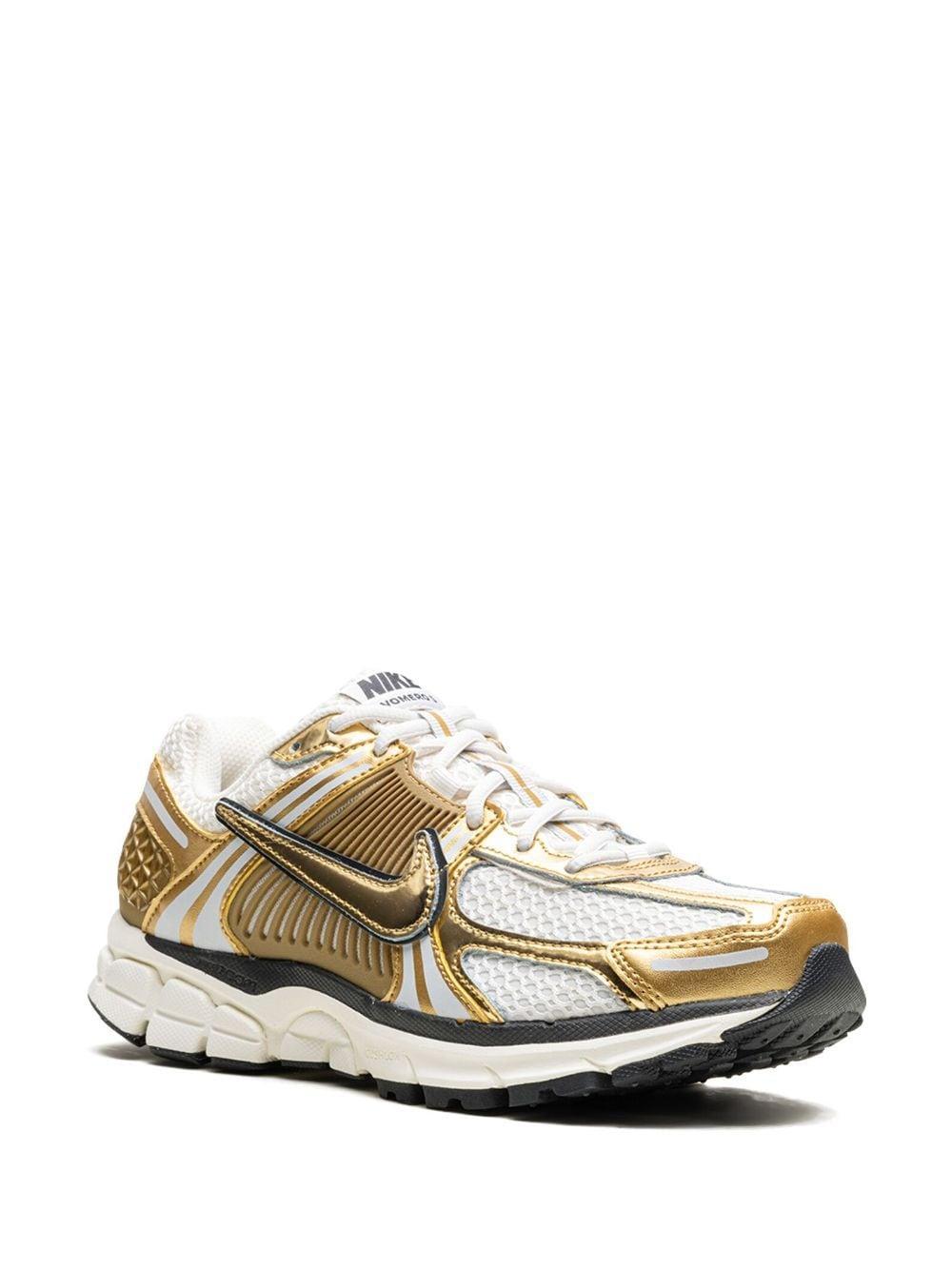 NIKE Wmns Zoom Vomero 5 Gold Sneakers Photon Dust / Metallic Gold In Multicolor Product Image