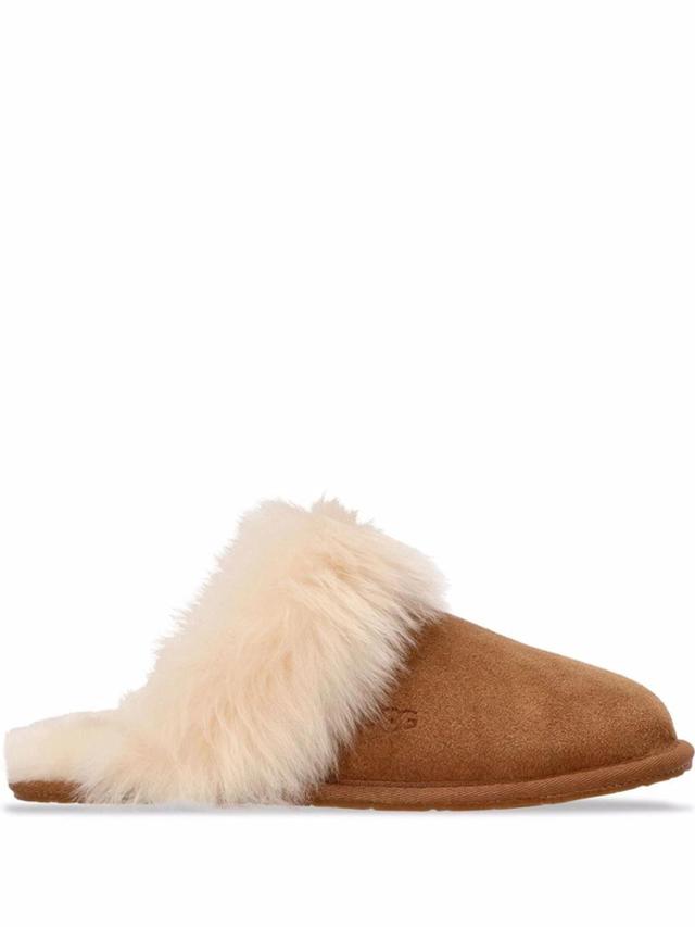 Scuffette Ii Suede Sheepskin Slippers In Chestnut Product Image