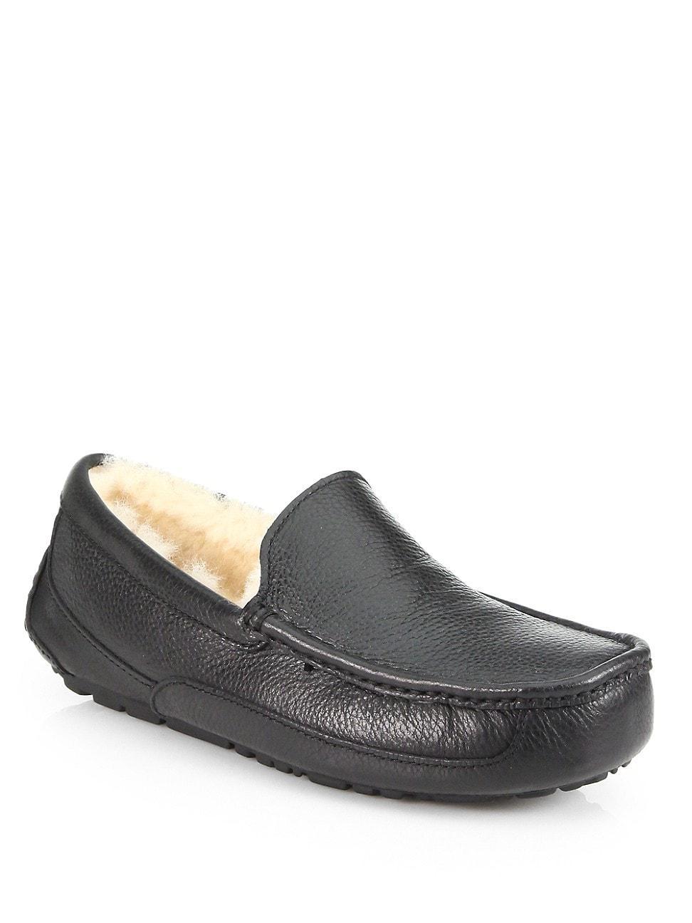 UGG(r) Ascot Leather Slipper Product Image