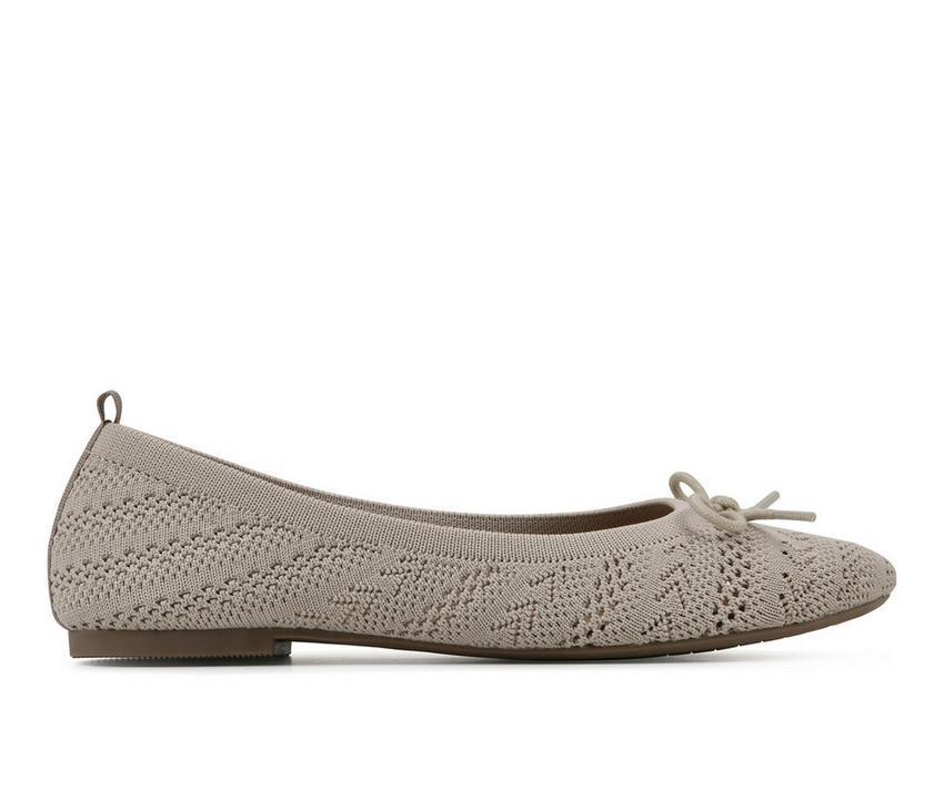 Women's White Mountain Sashay Flats Product Image