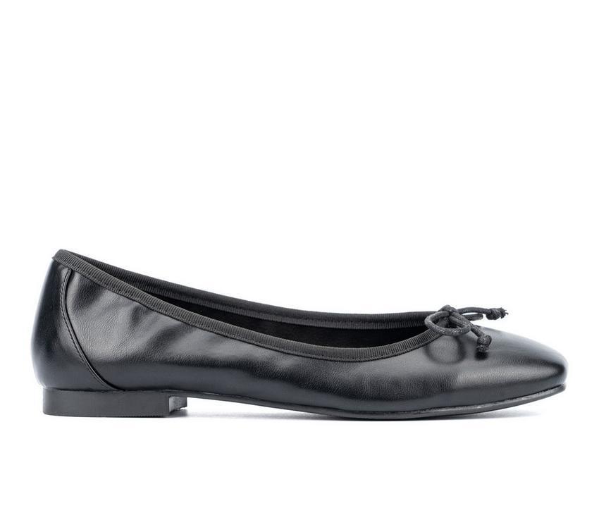 Women's New York and Company Paulina Flats Product Image