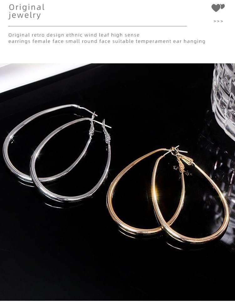 Geometric Hoop Earring Product Image