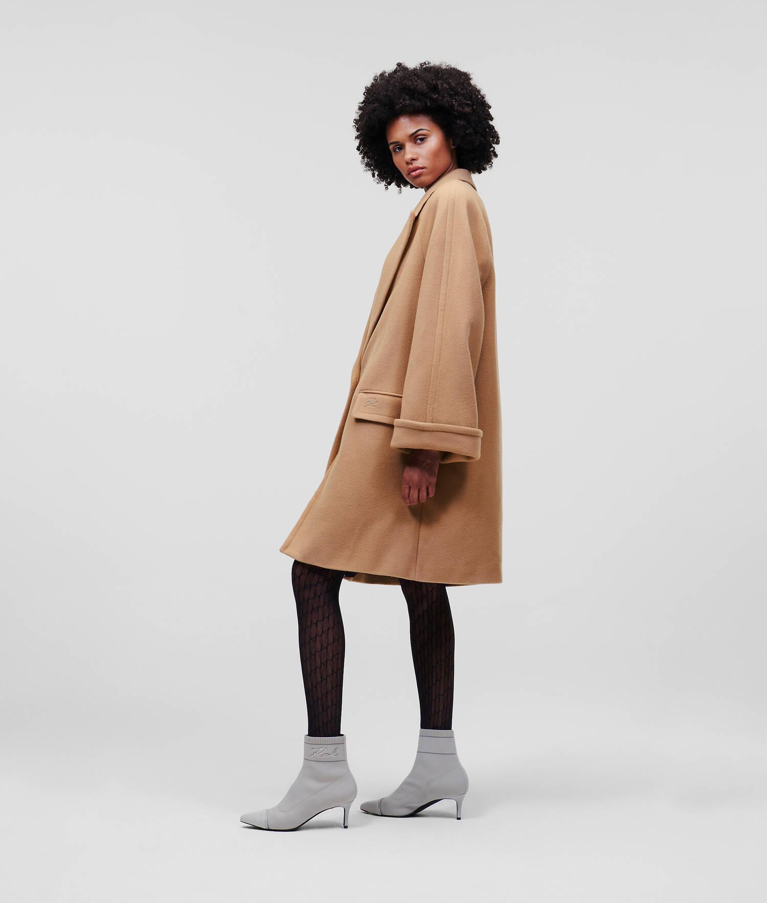 WOOL-BLEND COAT Product Image