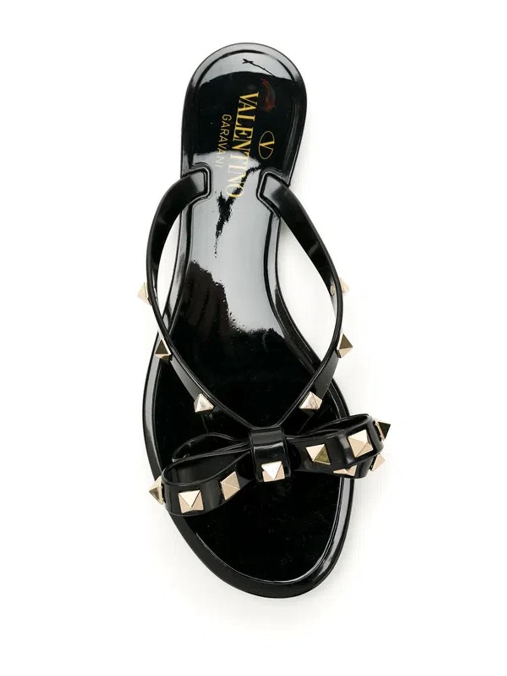 VALENTINO GARAVANI Black Rockstud Rubber Sandals Product Image