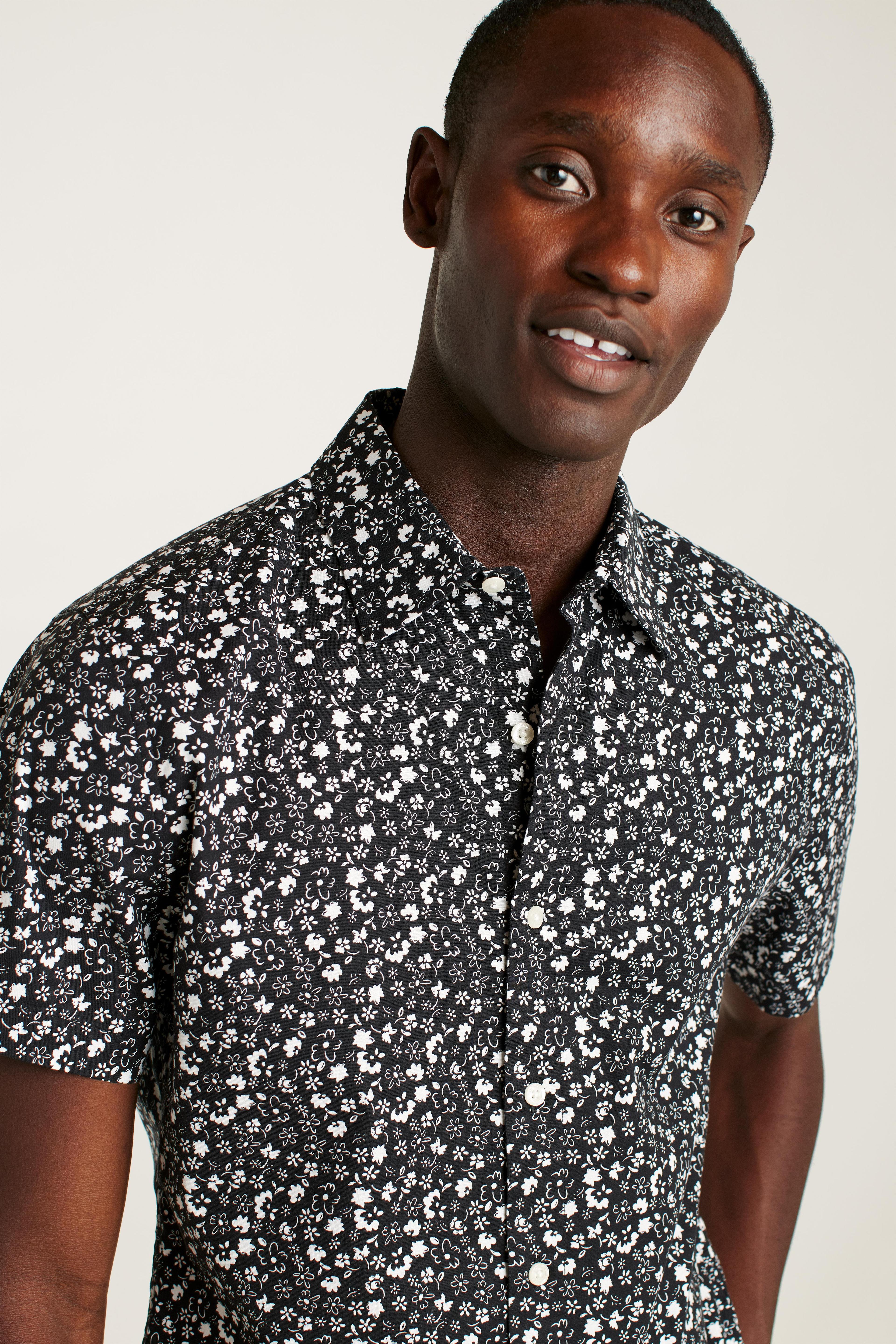 Riviera Short Sleeve Shirt Product Image