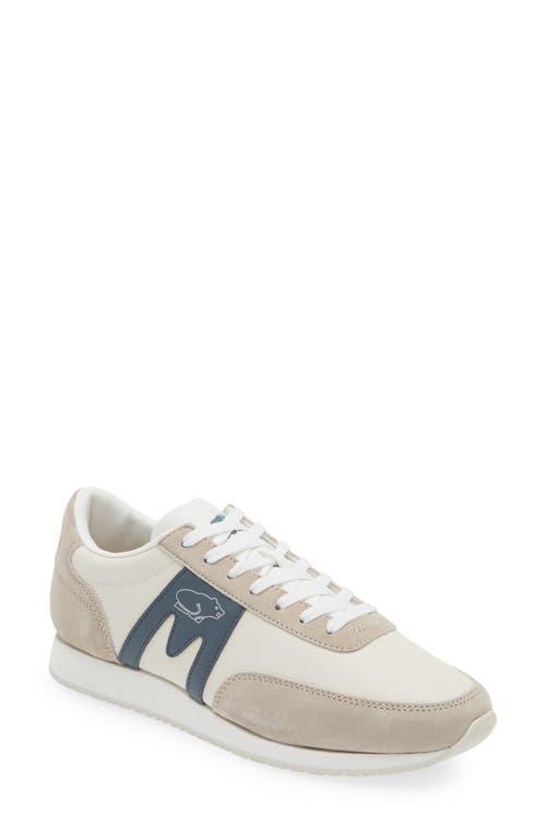 Karhu Gender Inclusive Albatross 82 Sneaker Product Image