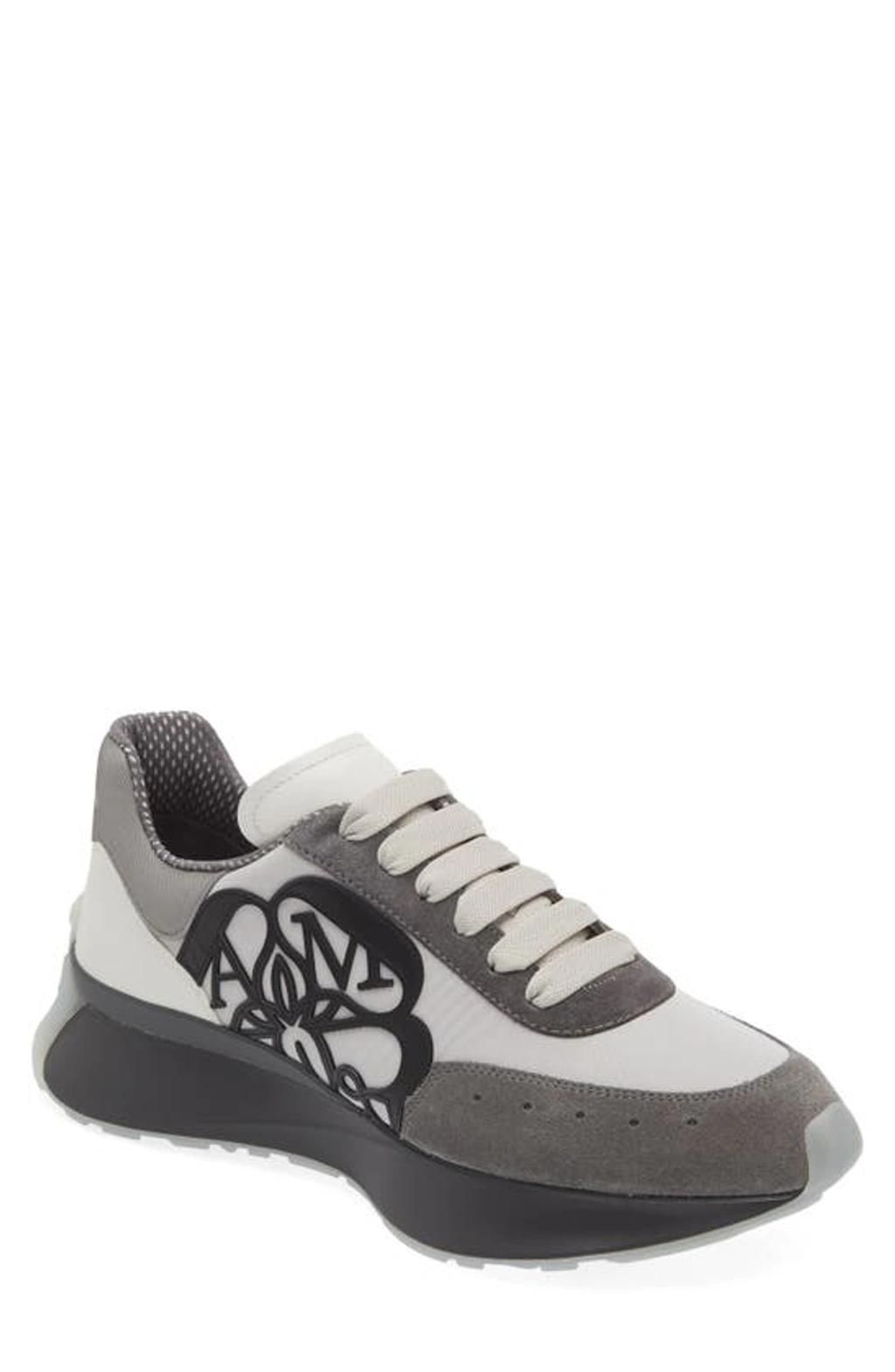 Sprint Runner Low-top Sneakers In White Product Image