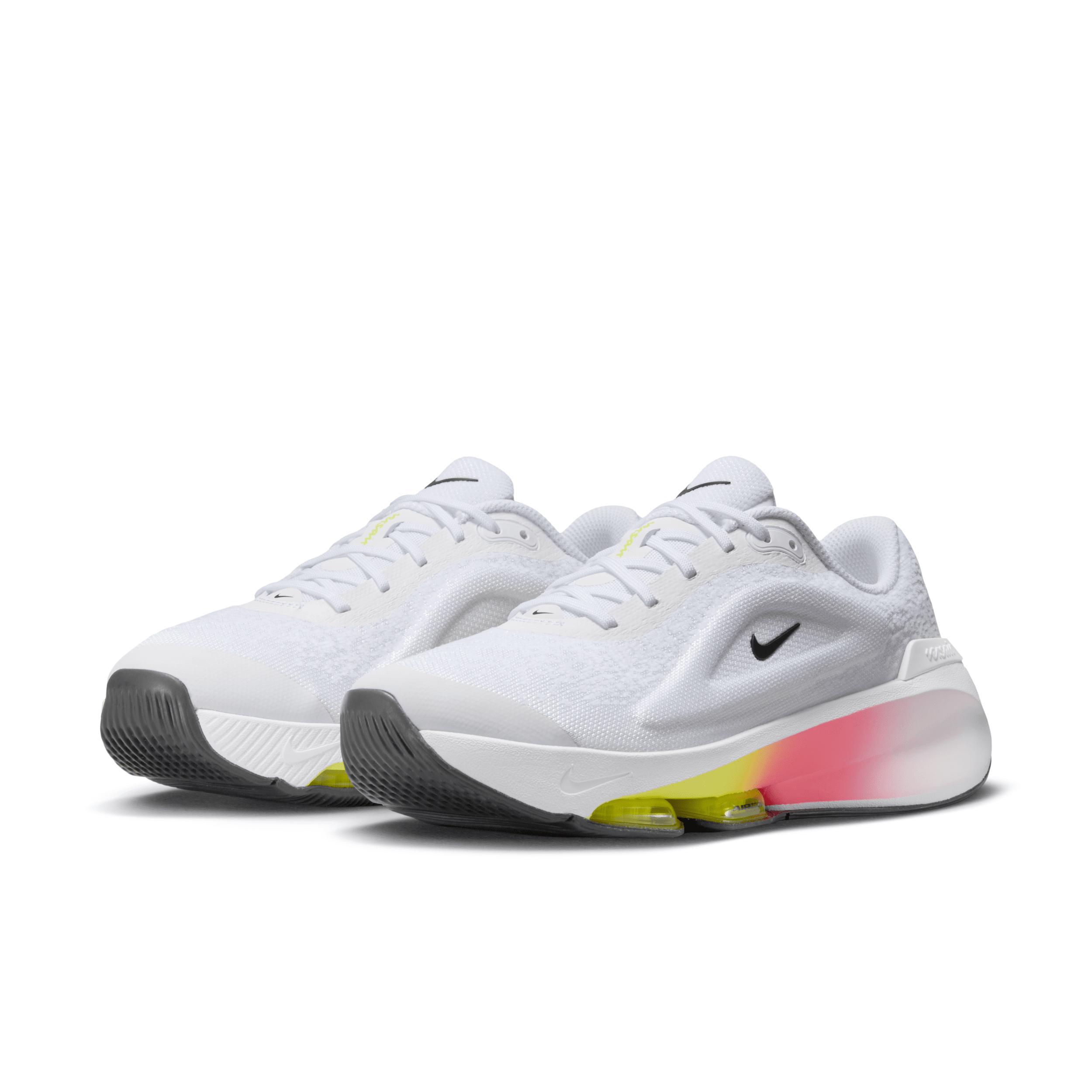 Nike Women's Versair Workout Shoes Product Image