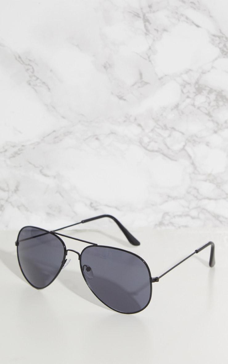 Black Metal Aviator Sunglasses Product Image