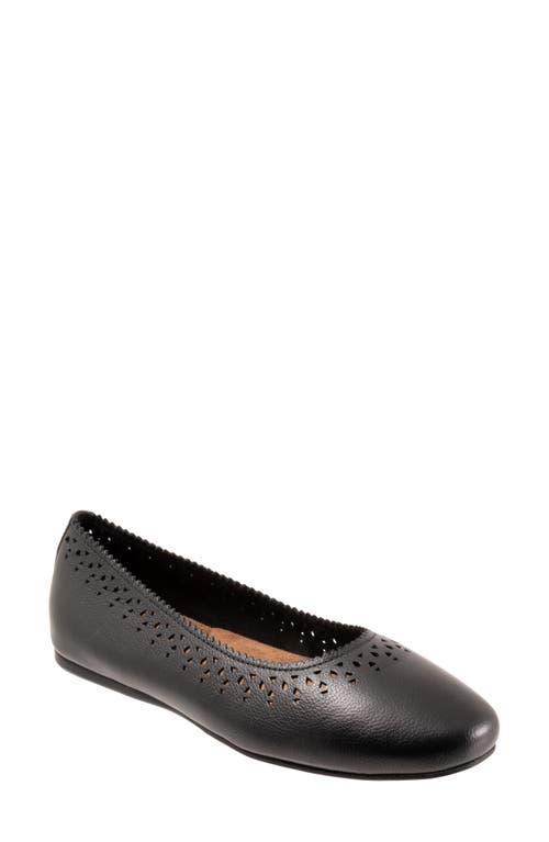 SoftWalk Selma Cutout Ballet Flat Product Image