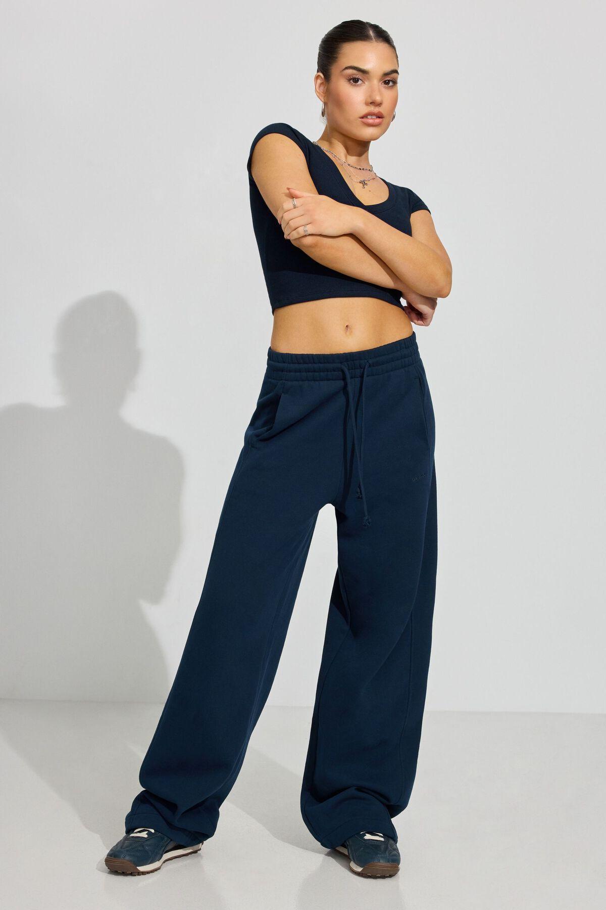 UltraFleece Barrel Leg Sweatpants Product Image